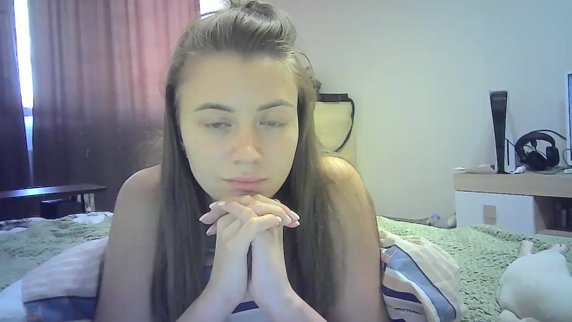 Gallery image thumbnail from Sulfate0's myfreecams stream on, 07/14/2024, 10:43 image 10 of 20