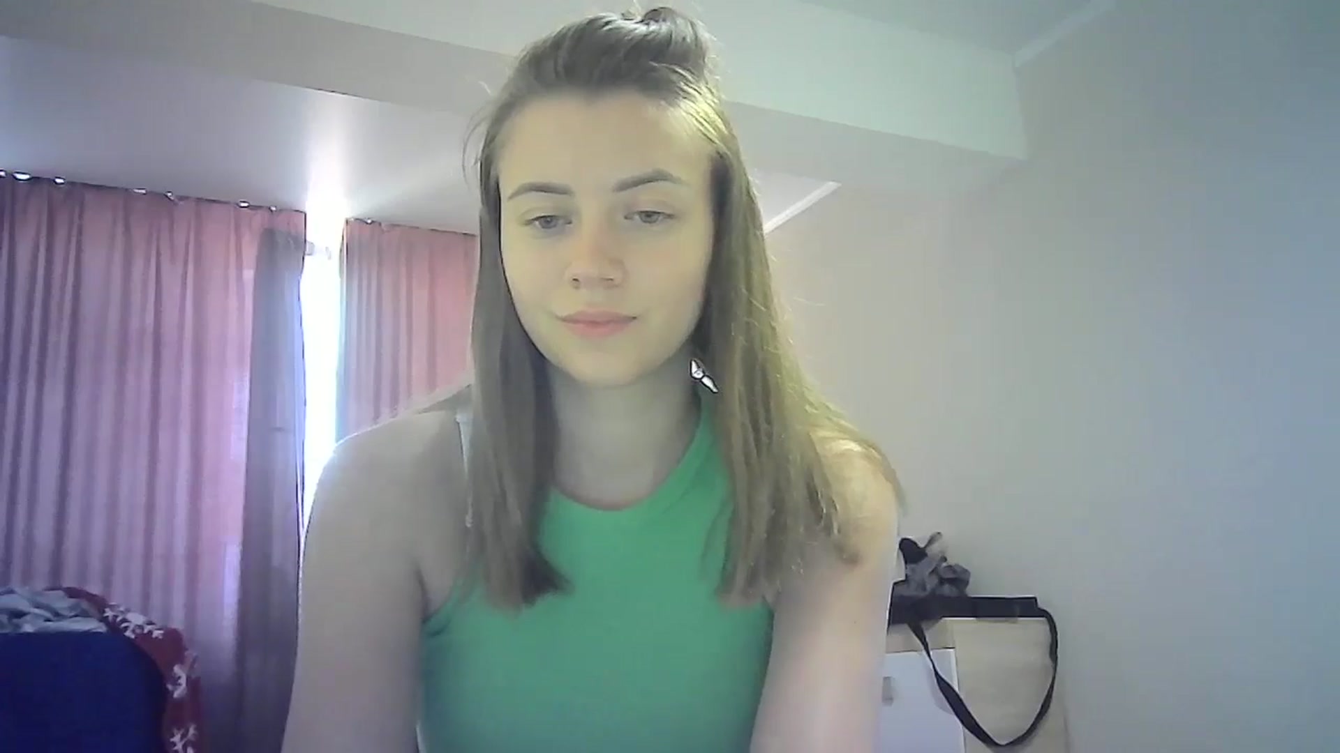 Gallery image thumbnail from Sulfate0's myfreecams stream on, 07/14/2024, 10:43 image 18 of 20
