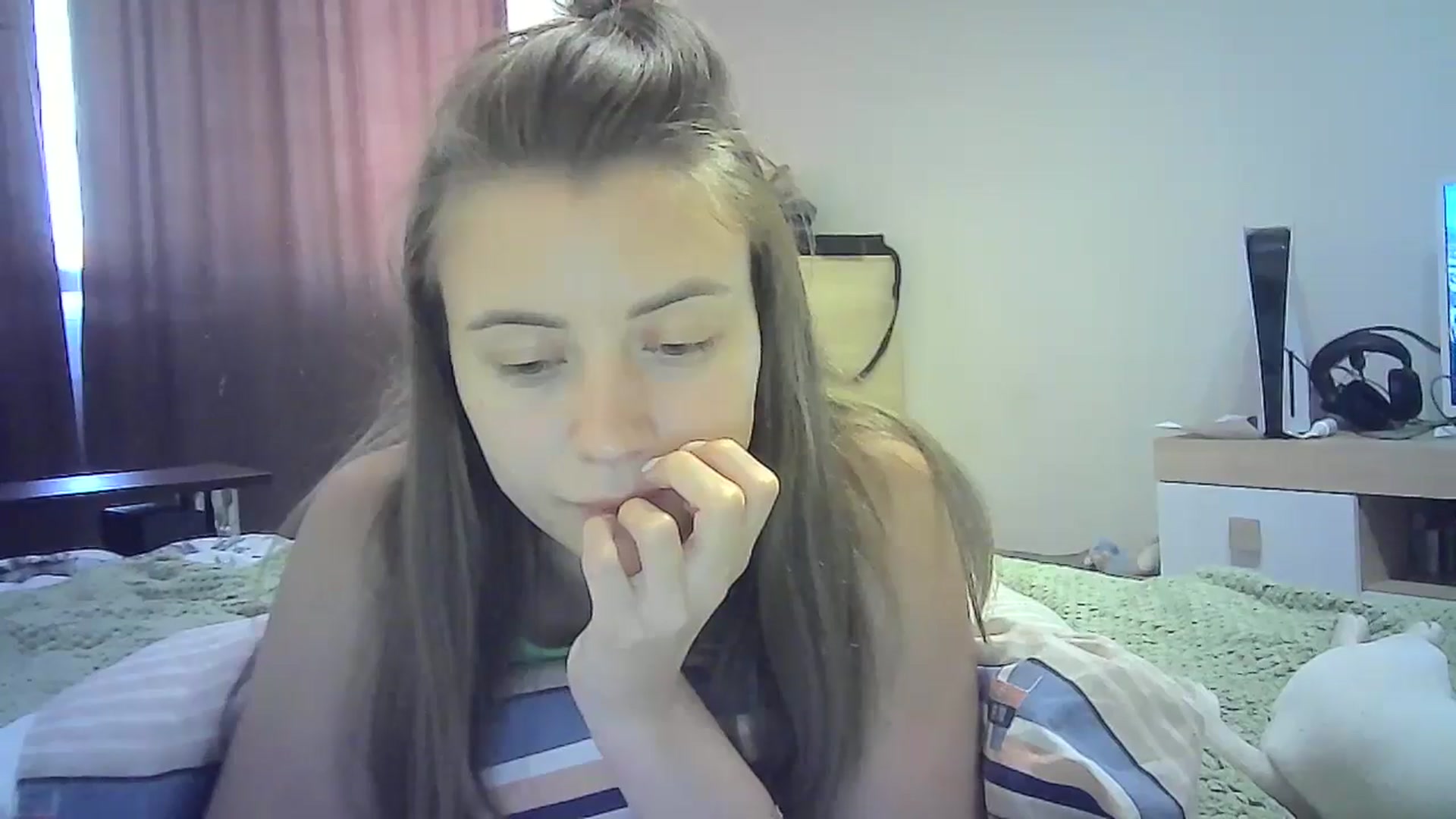 Gallery image thumbnail from Sulfate0's myfreecams stream on, 07/14/2024, 10:43 image 14 of 20