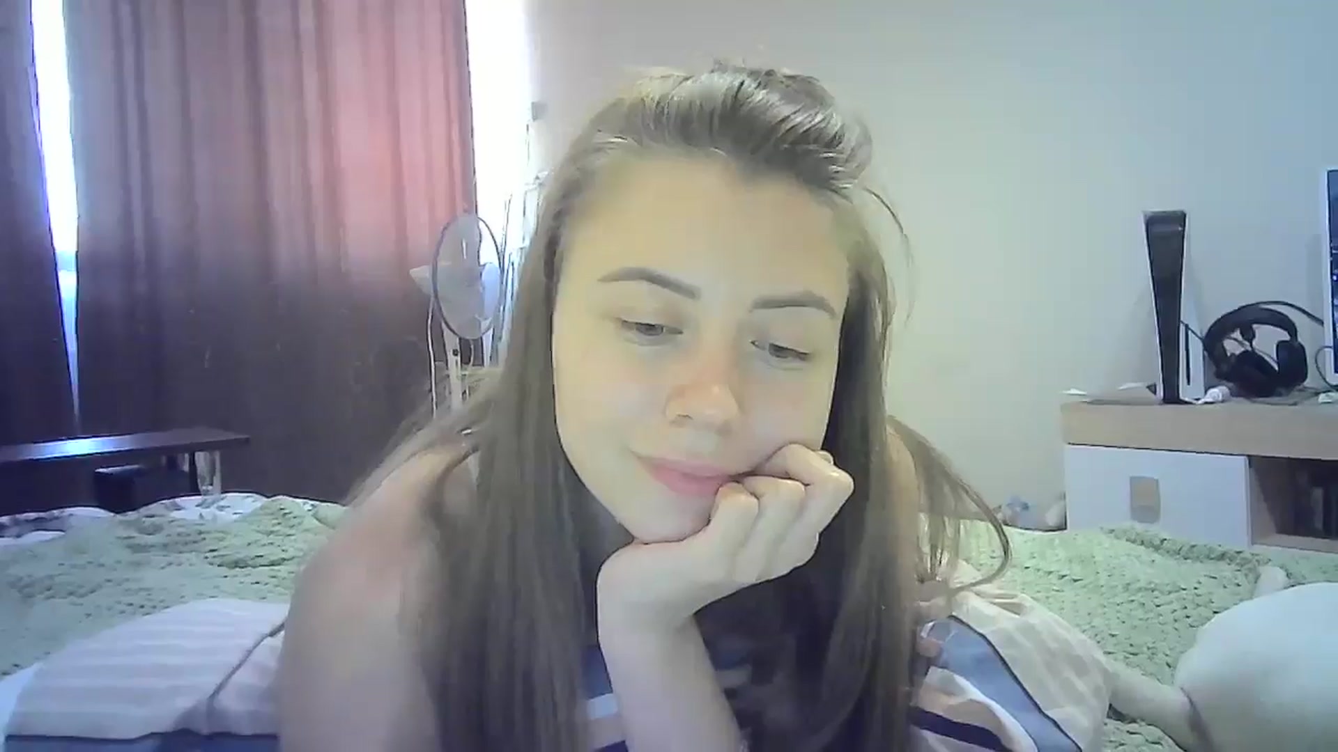 Gallery image thumbnail from Sulfate0's myfreecams stream on, 07/14/2024, 10:43 image 15 of 20