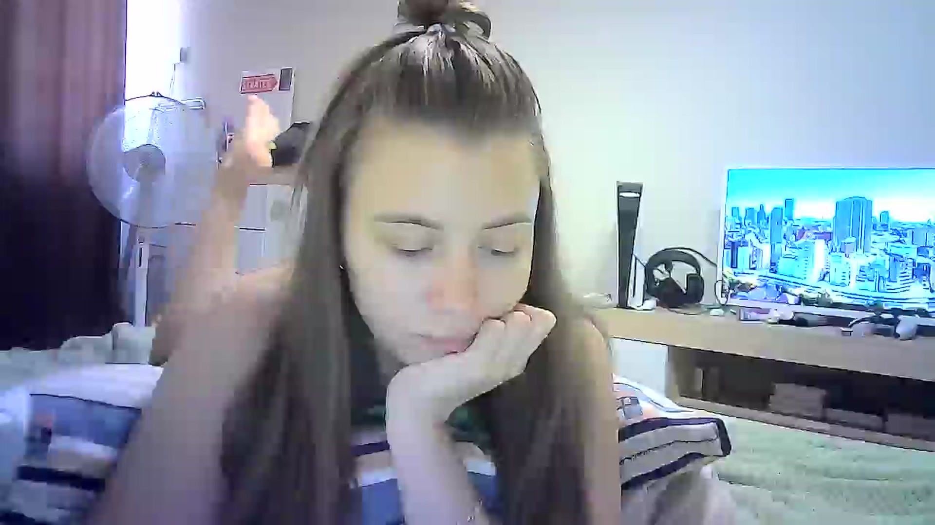 Gallery image thumbnail from Sulfate0's myfreecams stream on, 07/15/2024, 09:28 image 8 of 20