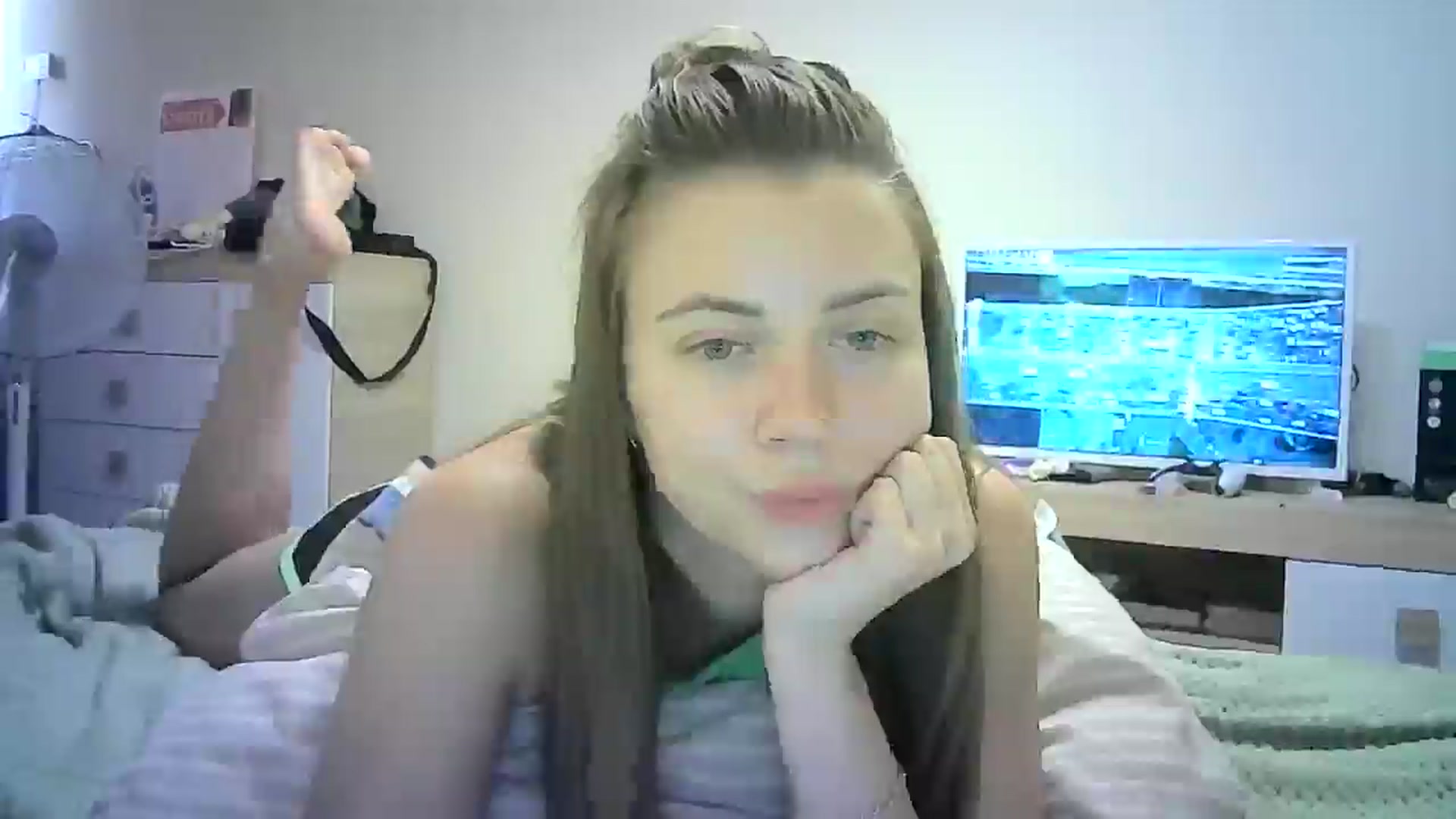 Gallery image thumbnail from Sulfate0's myfreecams stream on, 07/15/2024, 10:23 image 3 of 20