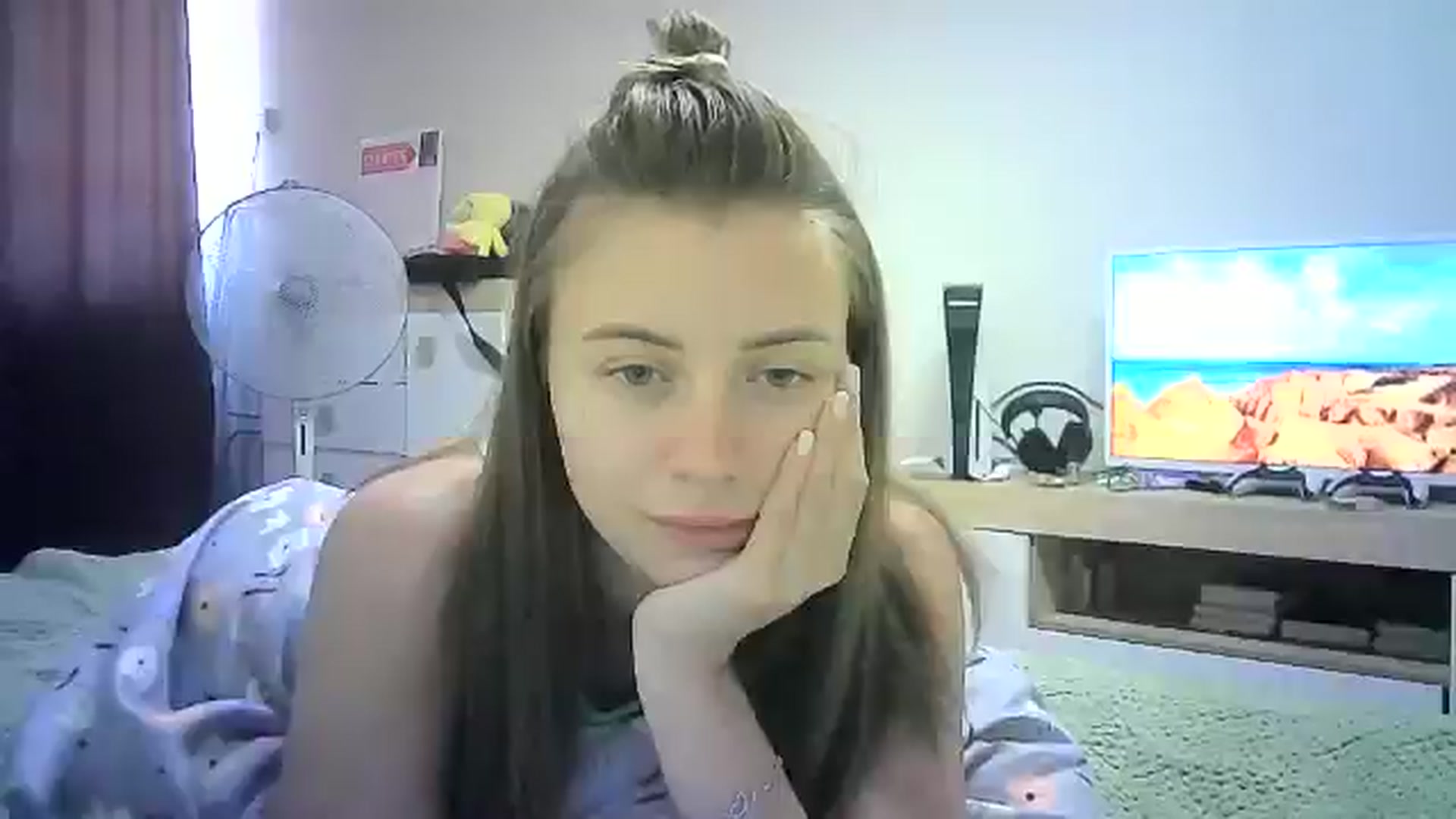 Gallery image thumbnail from Sulfate0's myfreecams stream on, 07/18/2024, 08:51 image 18 of 20