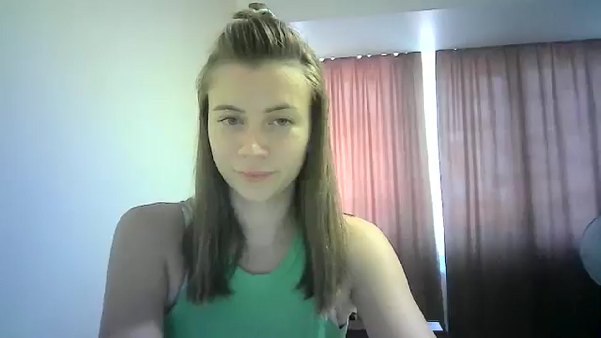 Gallery image thumbnail from Sulfate0's myfreecams stream on, 07/18/2024, 11:52 image 13 of 20