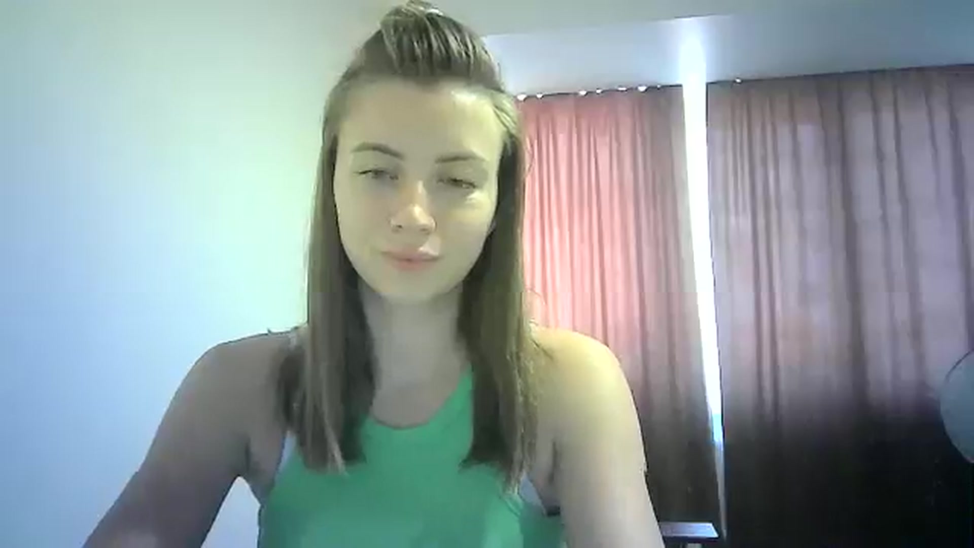 Gallery image thumbnail from Sulfate0's myfreecams stream on, 07/18/2024, 11:52 image 11 of 20