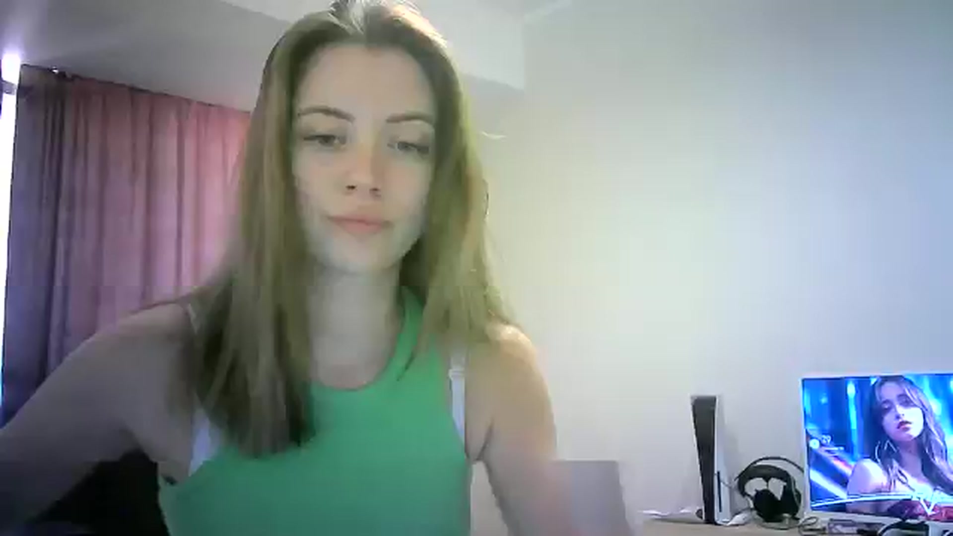 Gallery image thumbnail from Sulfate0's myfreecams stream on, 07/19/2024, 09:34 image 1 of 20