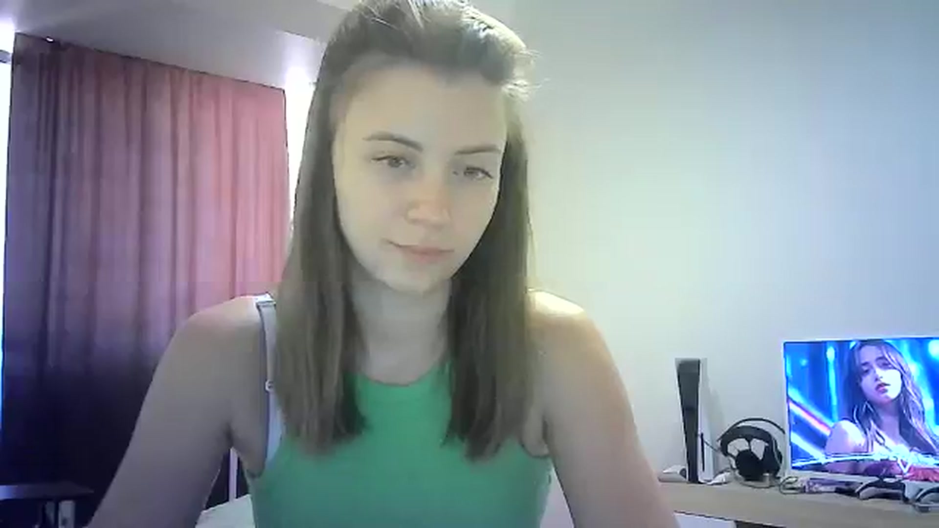 Gallery image thumbnail from Sulfate0's myfreecams stream on, 07/19/2024, 09:34 image 10 of 20