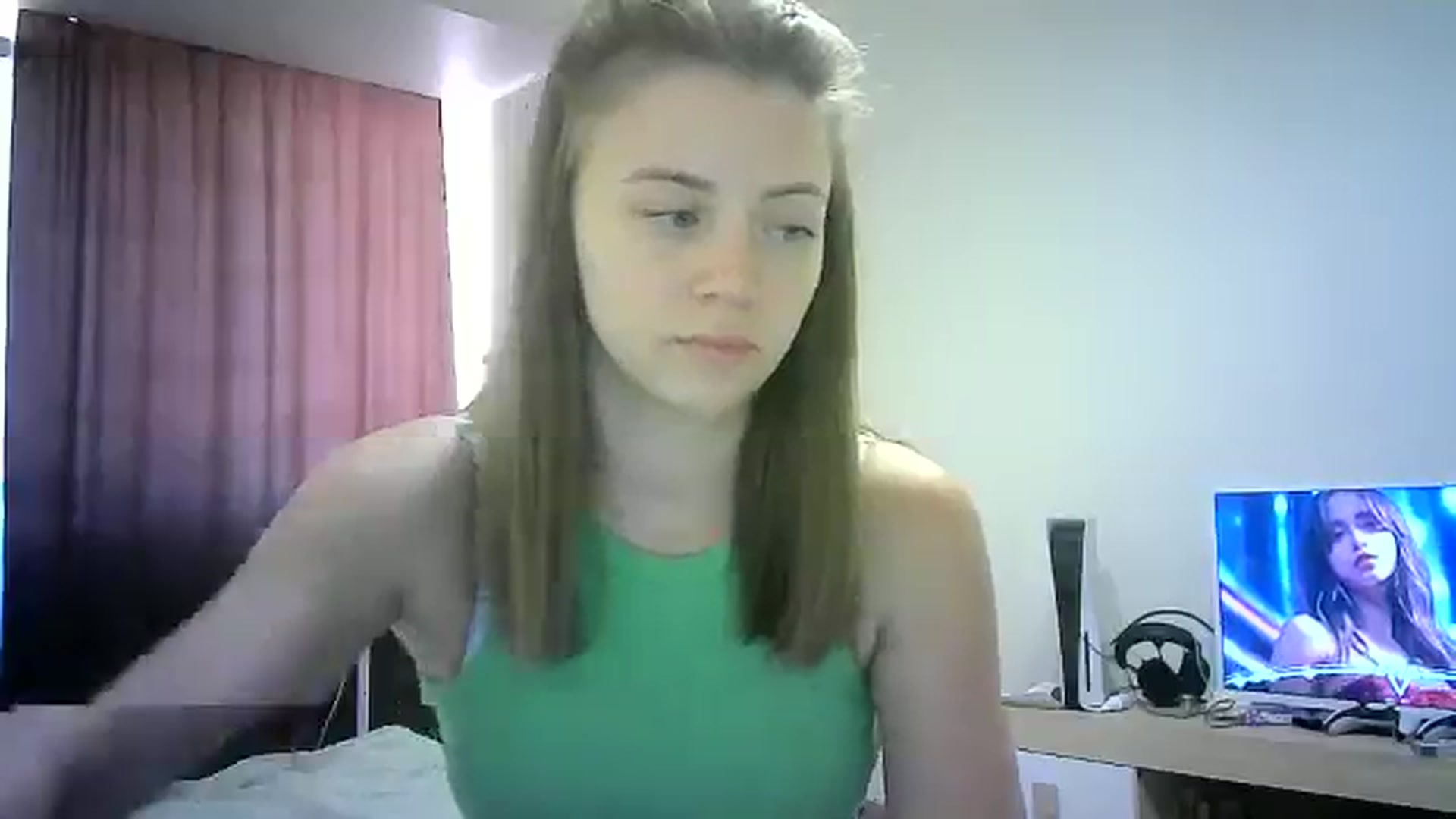 Gallery image thumbnail from Sulfate0's myfreecams stream on, 07/19/2024, 09:34 image 3 of 20