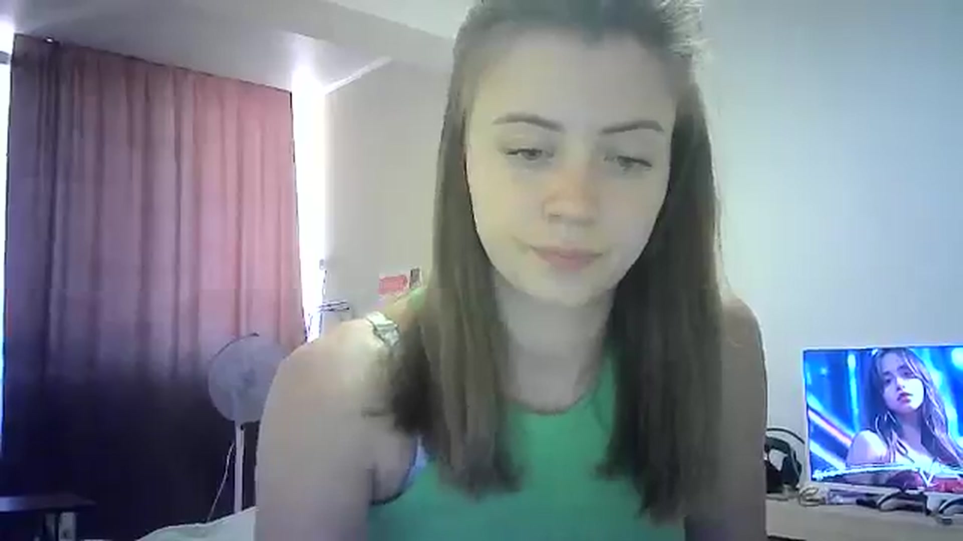 Gallery image thumbnail from Sulfate0's myfreecams stream on, 07/19/2024, 09:34 image 14 of 20