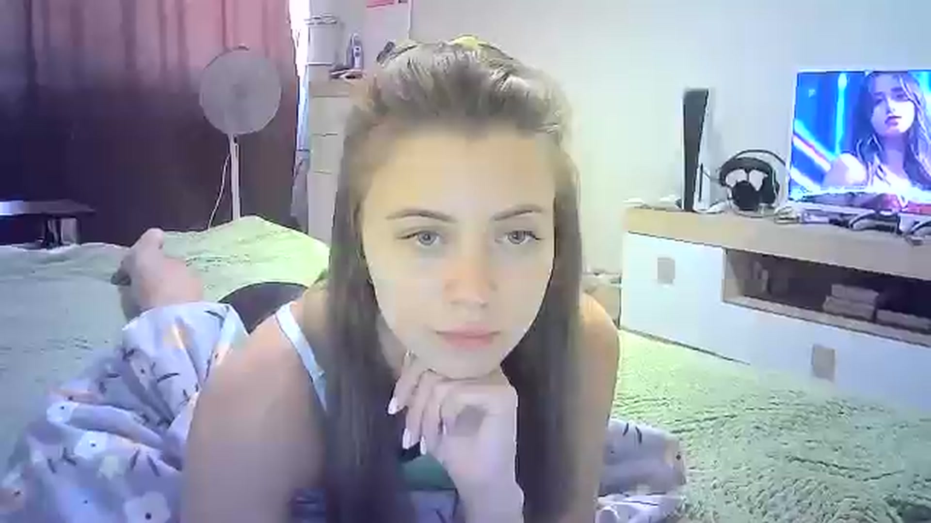 Gallery image thumbnail from Sulfate0's myfreecams stream on, 07/19/2024, 10:08 image 5 of 20