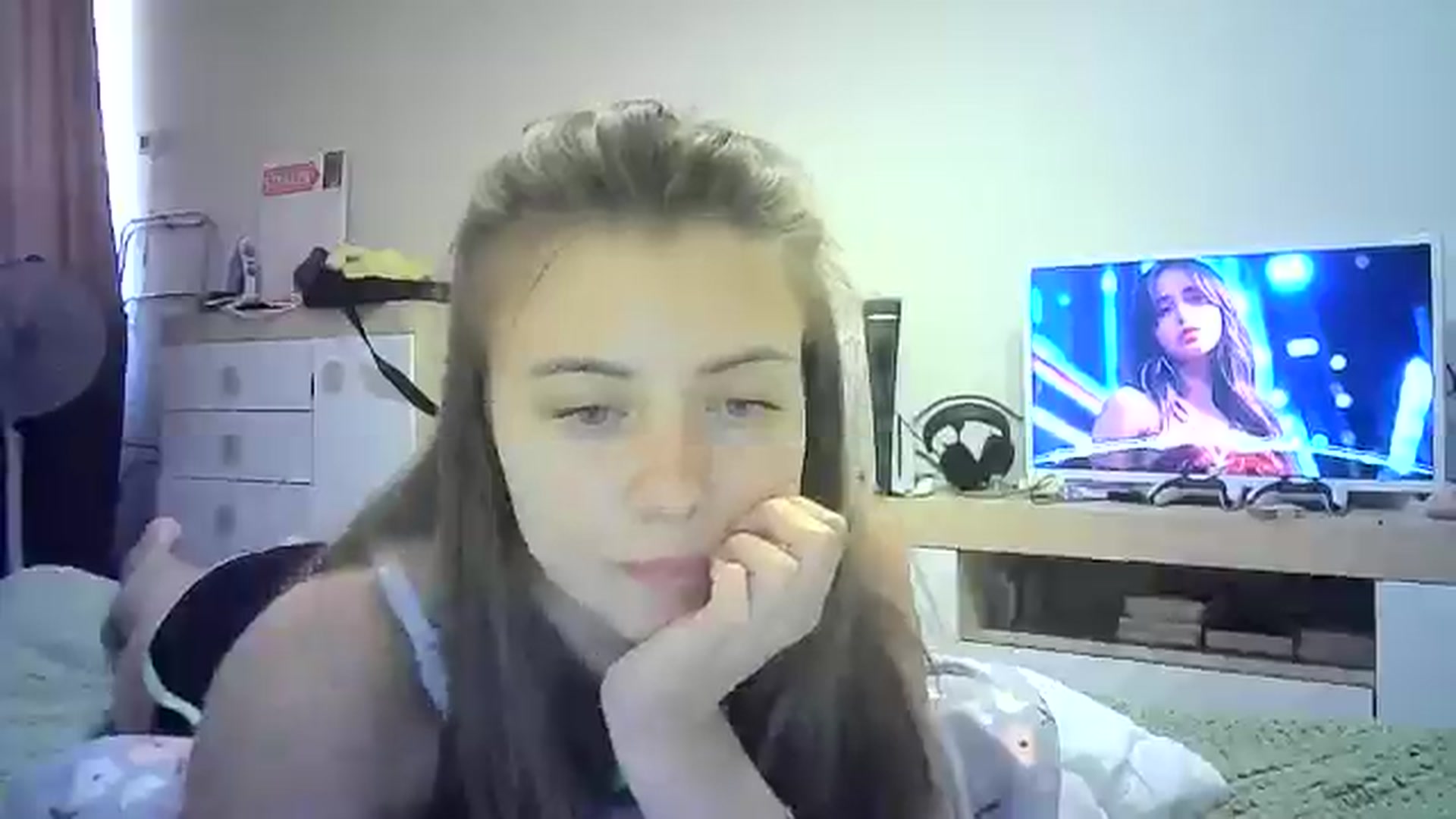 Gallery image thumbnail from Sulfate0's myfreecams stream on, 07/19/2024, 11:08 image 11 of 20