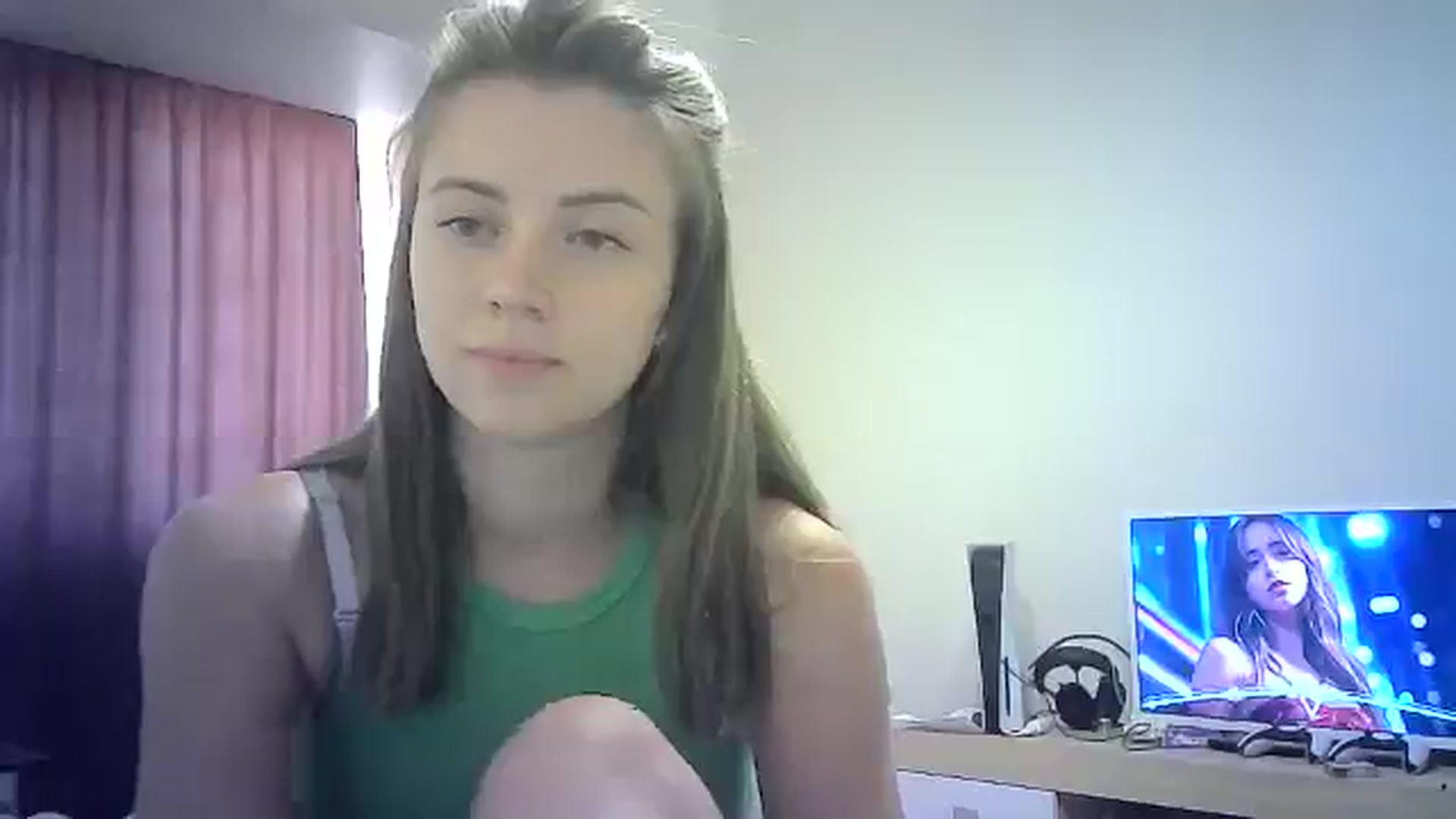 Gallery image thumbnail from Sulfate0's myfreecams stream on, 07/19/2024, 11:49 image 5 of 20