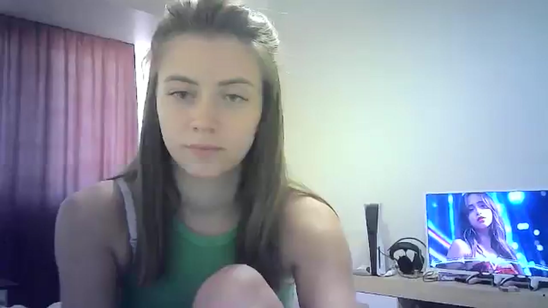 Gallery image thumbnail from Sulfate0's myfreecams stream on, 07/19/2024, 11:49 image 4 of 20