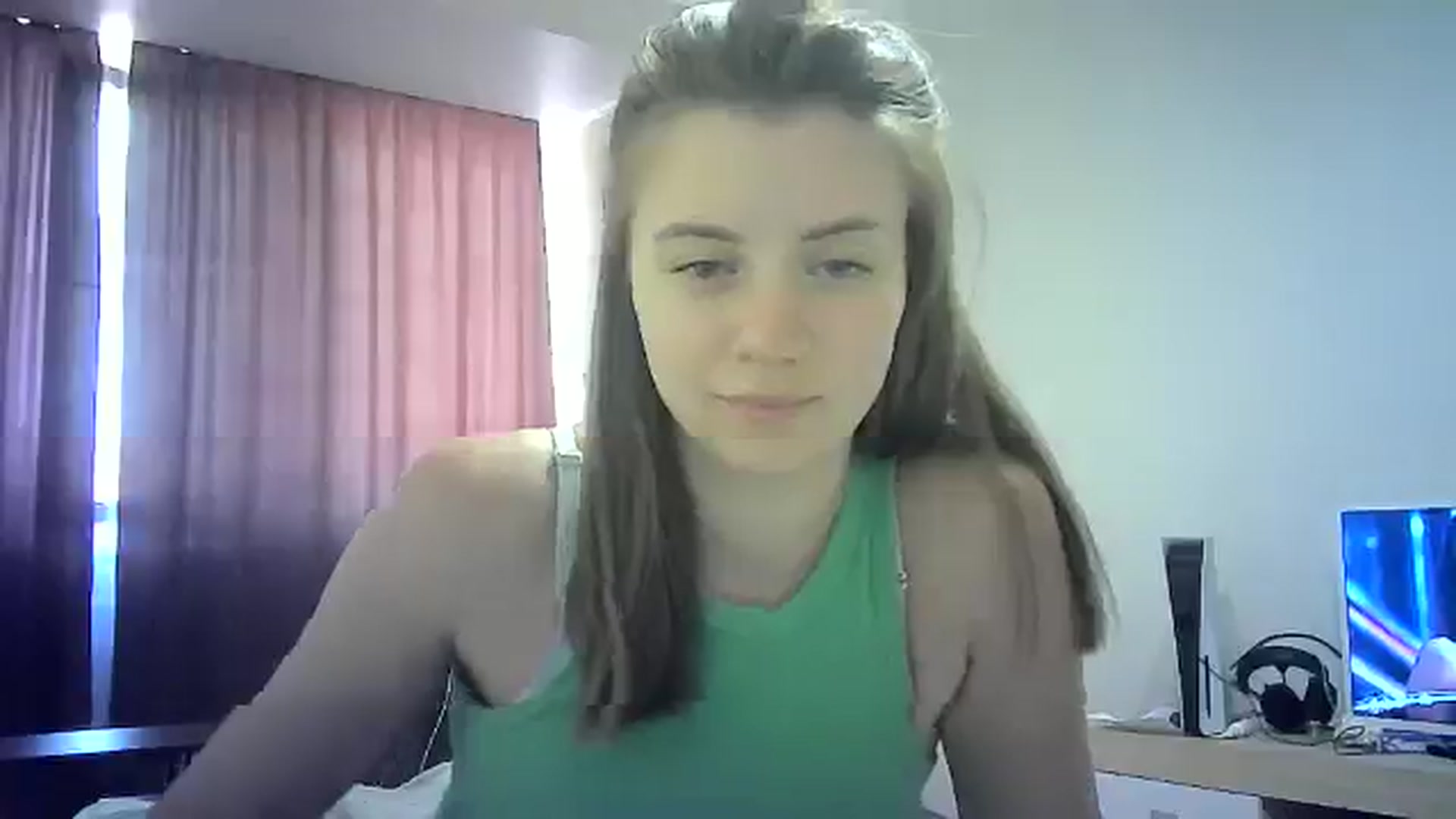 Gallery image thumbnail from Sulfate0's myfreecams stream on, 07/19/2024, 11:49 image 11 of 20