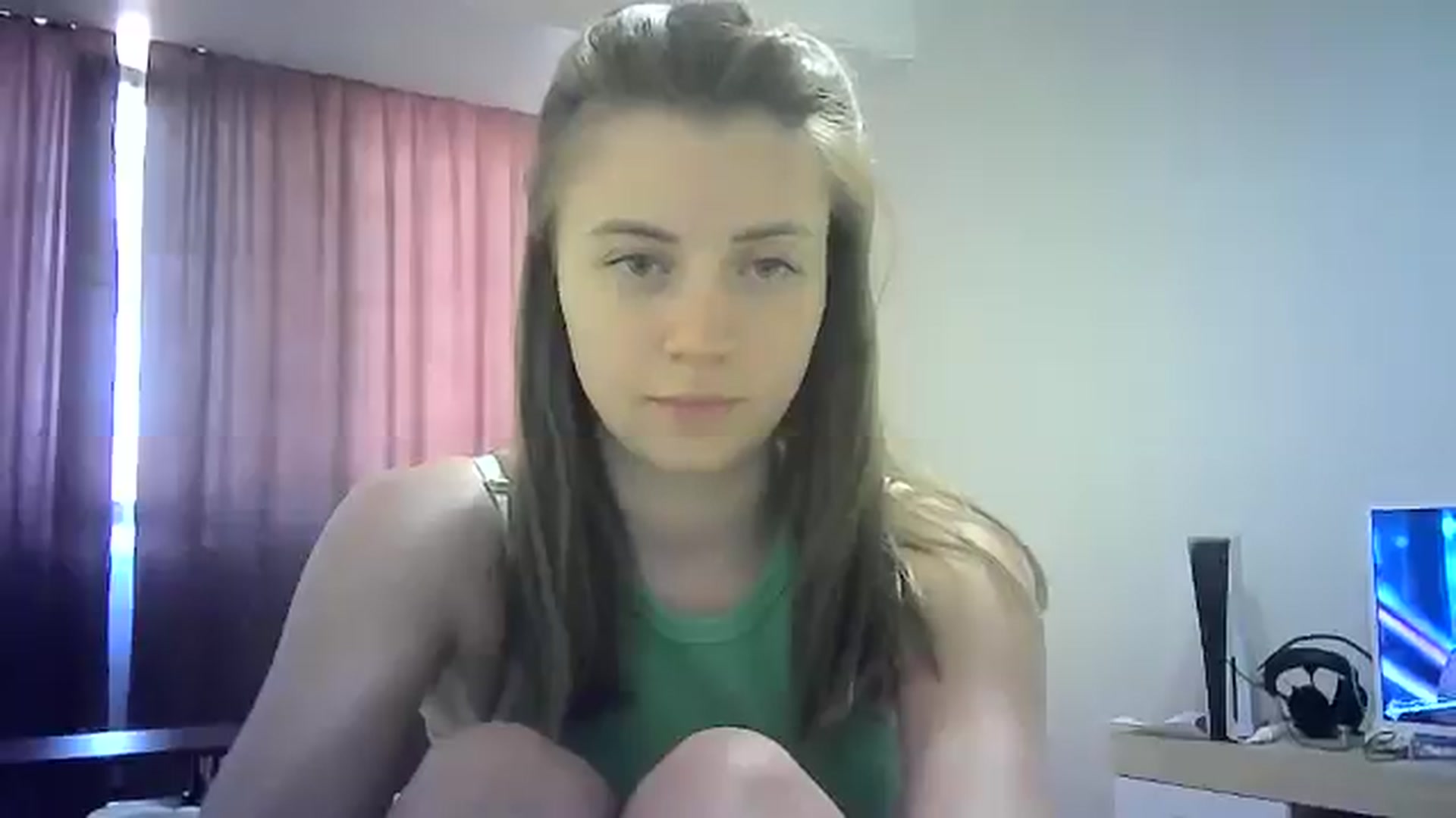 Gallery image thumbnail from Sulfate0's myfreecams stream on, 07/19/2024, 11:49 image 12 of 20