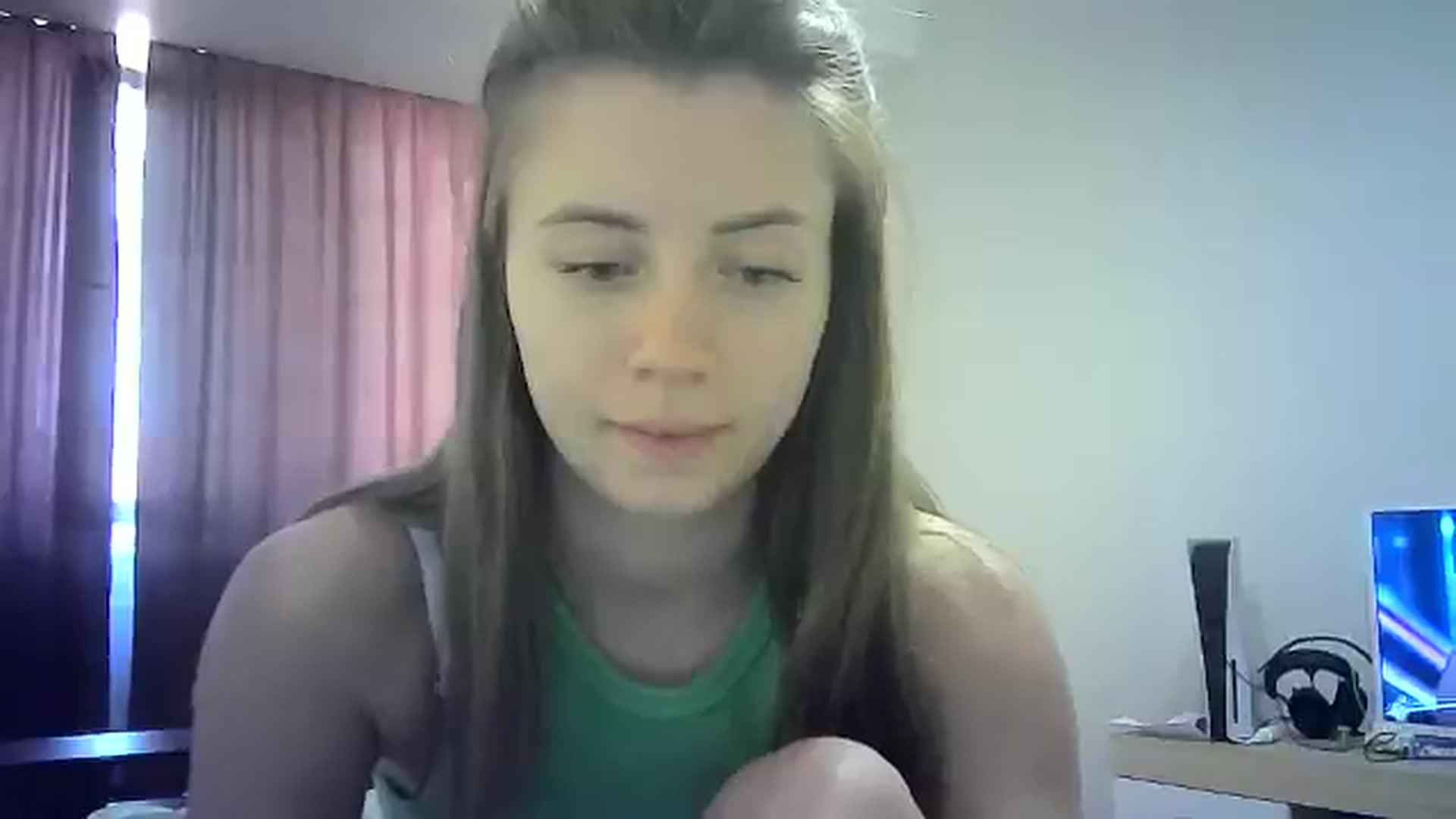 Gallery image thumbnail from Sulfate0's myfreecams stream on, 07/19/2024, 11:49 image 15 of 20