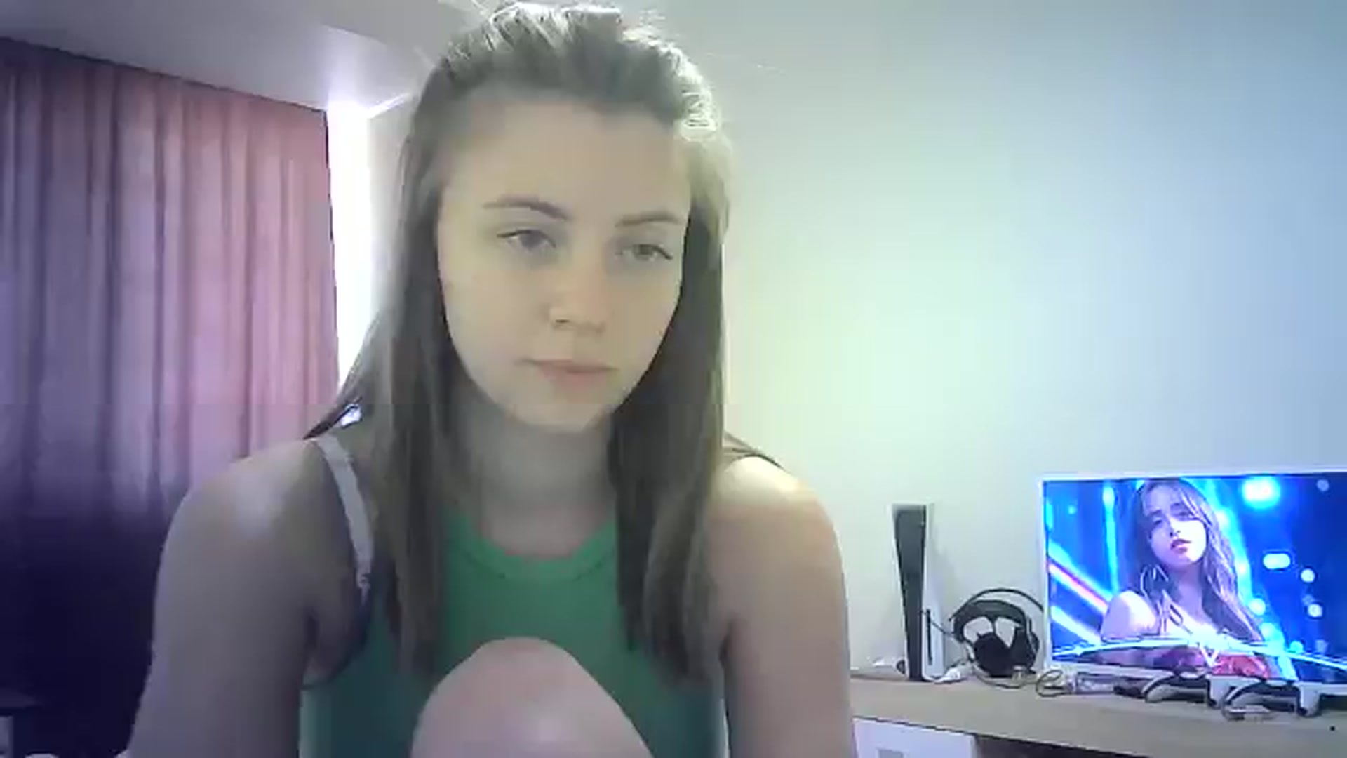 Gallery image thumbnail from Sulfate0's myfreecams stream on, 07/19/2024, 11:49 image 1 of 20