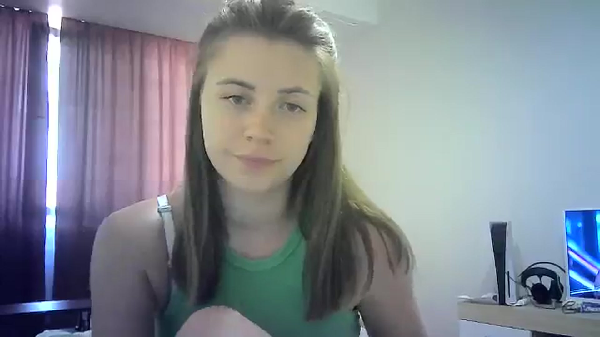 Gallery image thumbnail from Sulfate0's myfreecams stream on, 07/19/2024, 11:49 image 14 of 20