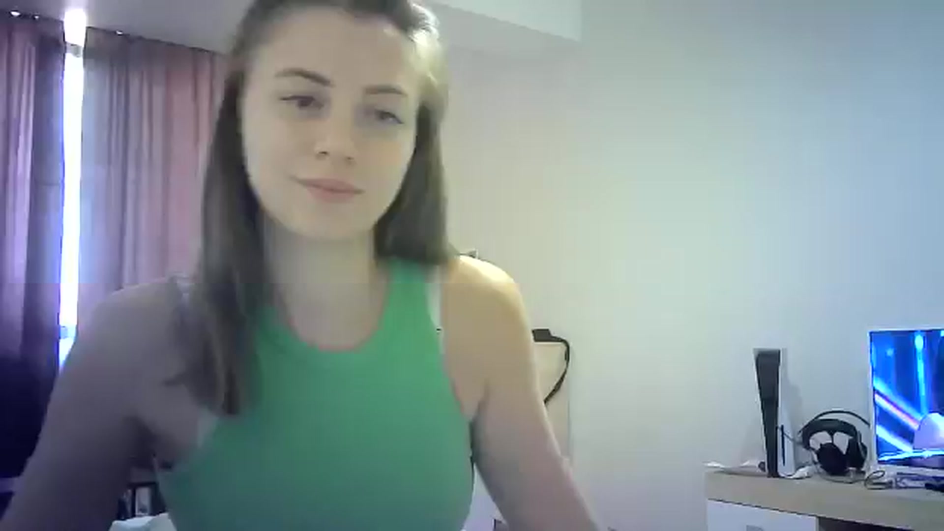 Gallery image thumbnail from Sulfate0's myfreecams stream on, 07/19/2024, 11:49 image 10 of 20