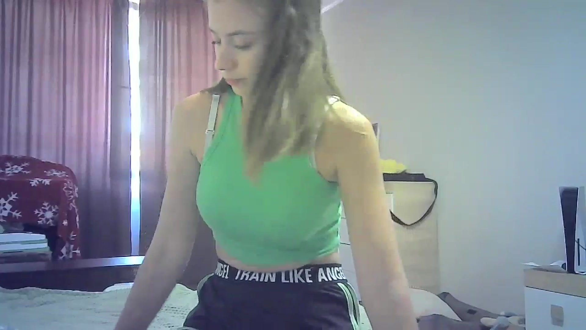 Gallery image thumbnail from Sulfate0's myfreecams stream on, 07/19/2024, 12:08 image 20 of 20