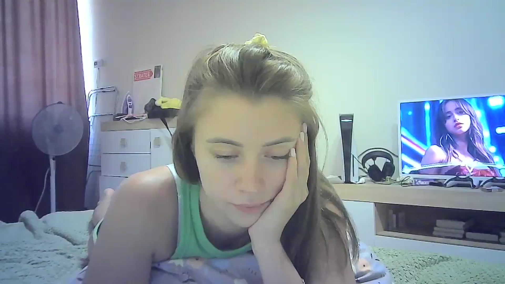 Gallery image thumbnail from Sulfate0's myfreecams stream on, 07/19/2024, 12:08 image 6 of 20
