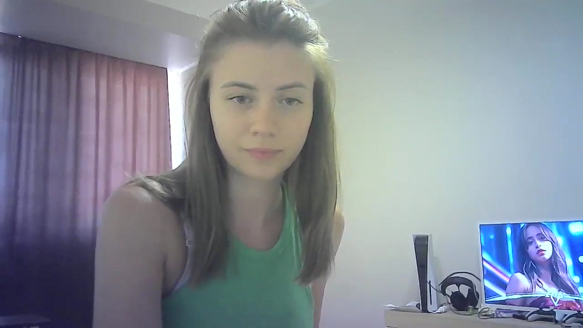 Gallery image thumbnail from Sulfate0's myfreecams stream on, 07/19/2024, 12:36 image 14 of 20