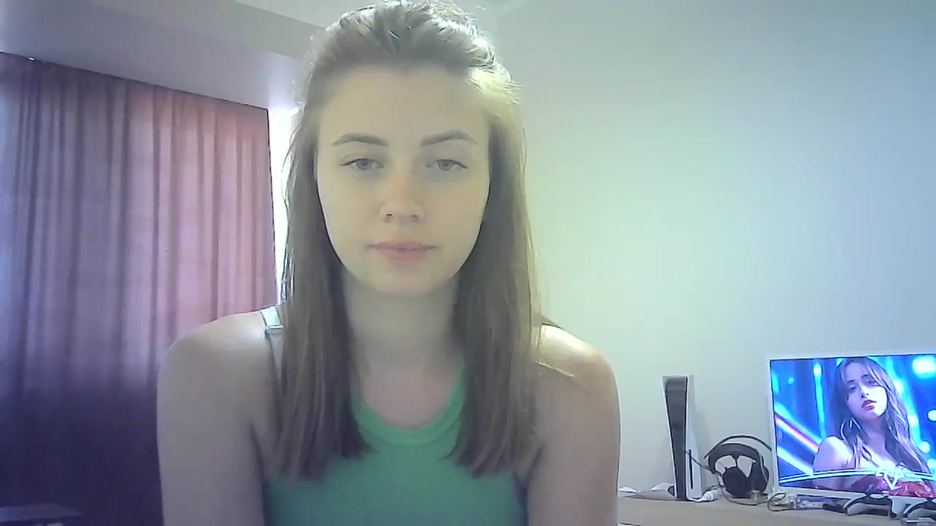 Gallery image thumbnail from Sulfate0's myfreecams stream on, 07/19/2024, 12:36 image 10 of 20