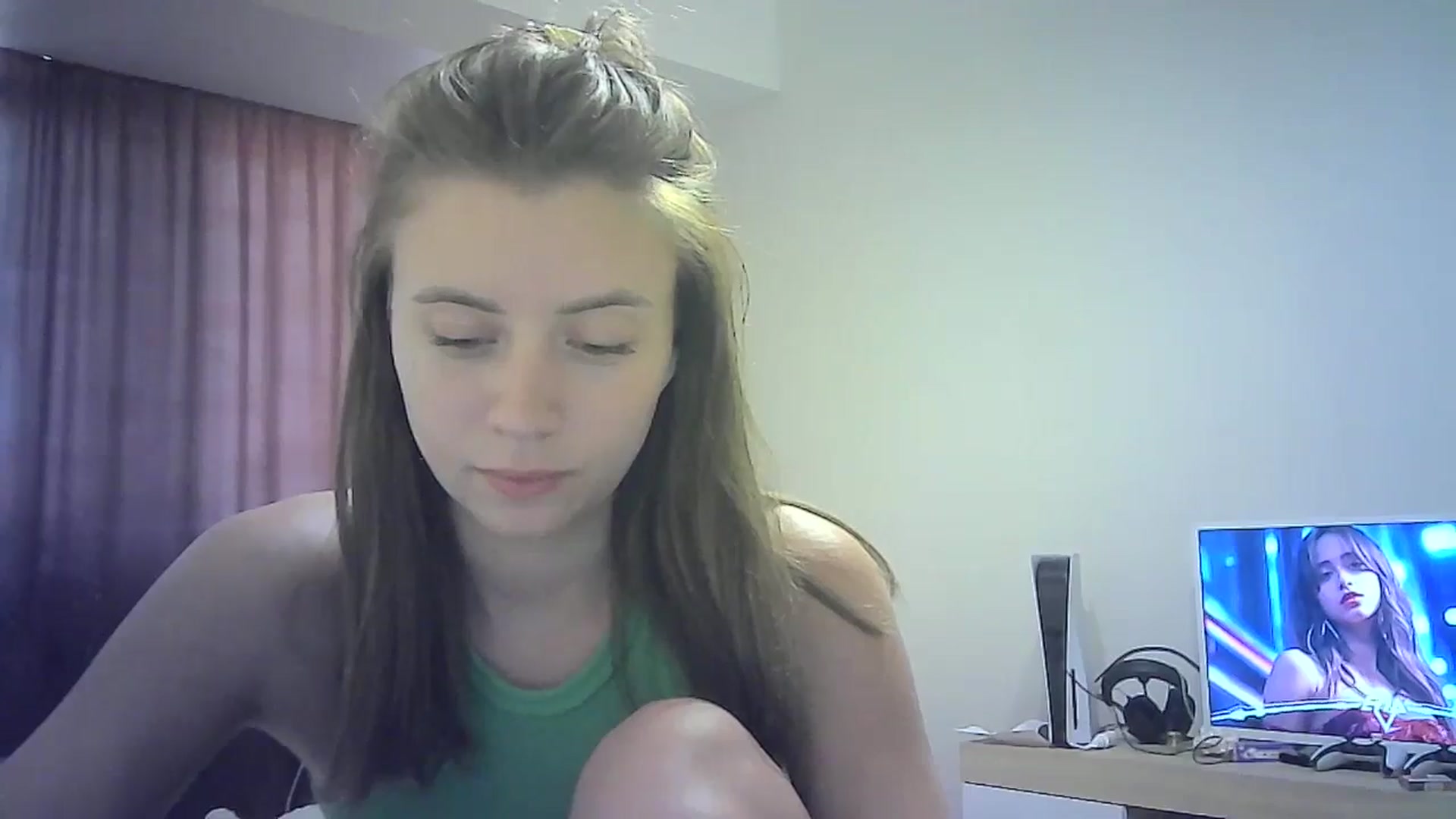 Gallery image thumbnail from Sulfate0's myfreecams stream on, 07/19/2024, 12:36 image 6 of 20