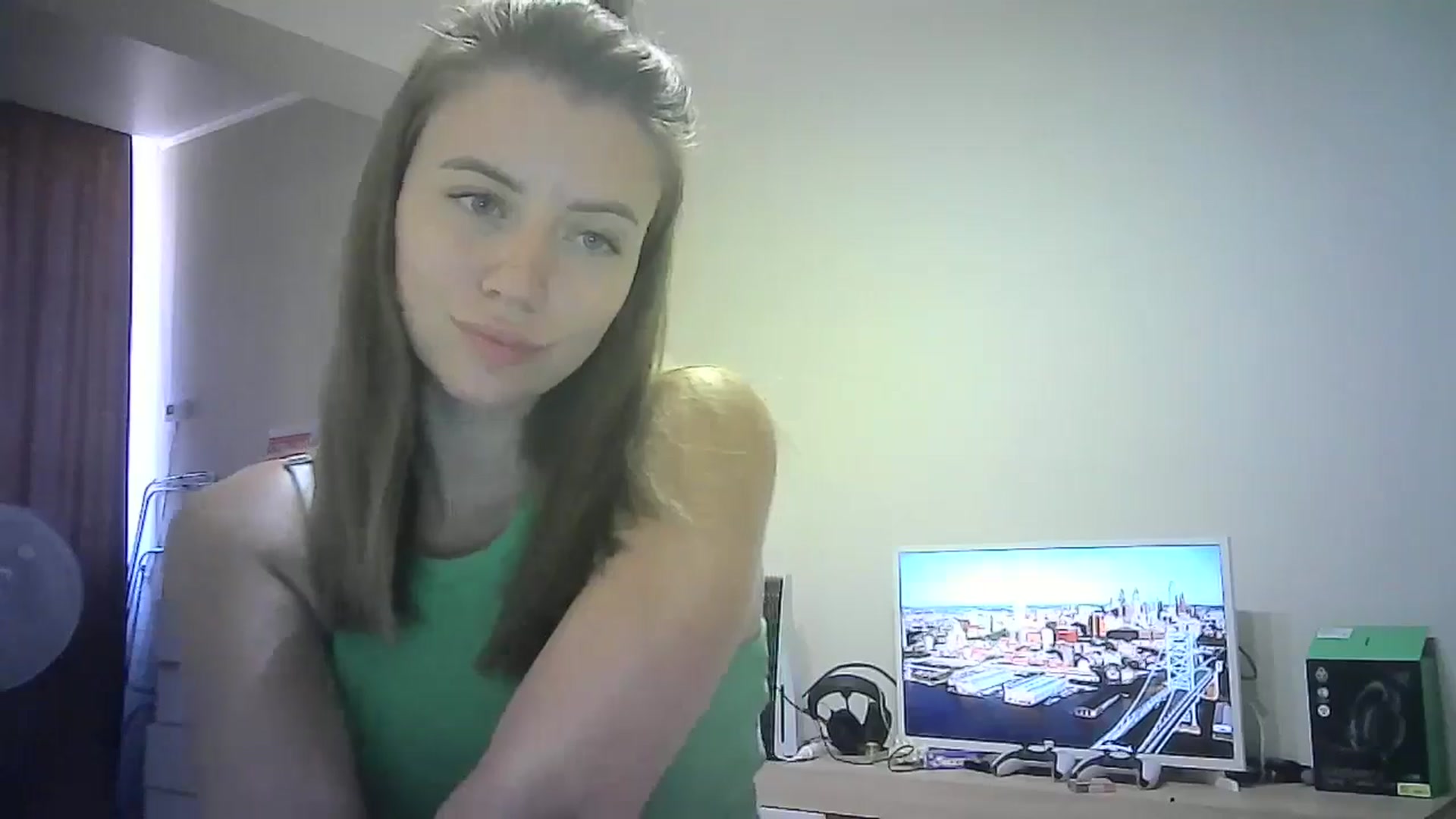 Gallery image thumbnail from Sulfate0's myfreecams stream on, 07/20/2024, 07:43 image 15 of 20