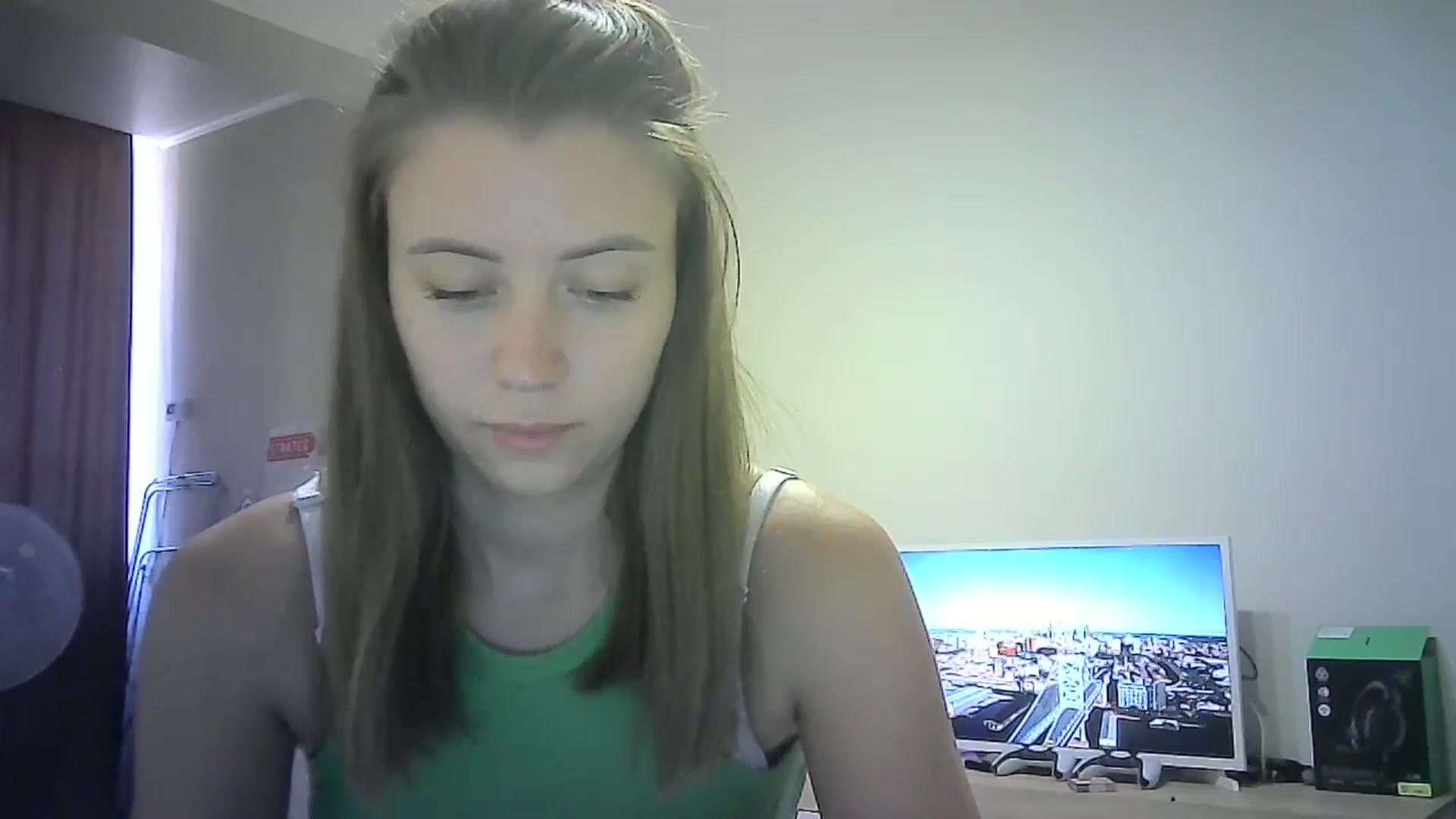Gallery image thumbnail from Sulfate0's myfreecams stream on, 07/20/2024, 07:43 image 14 of 20