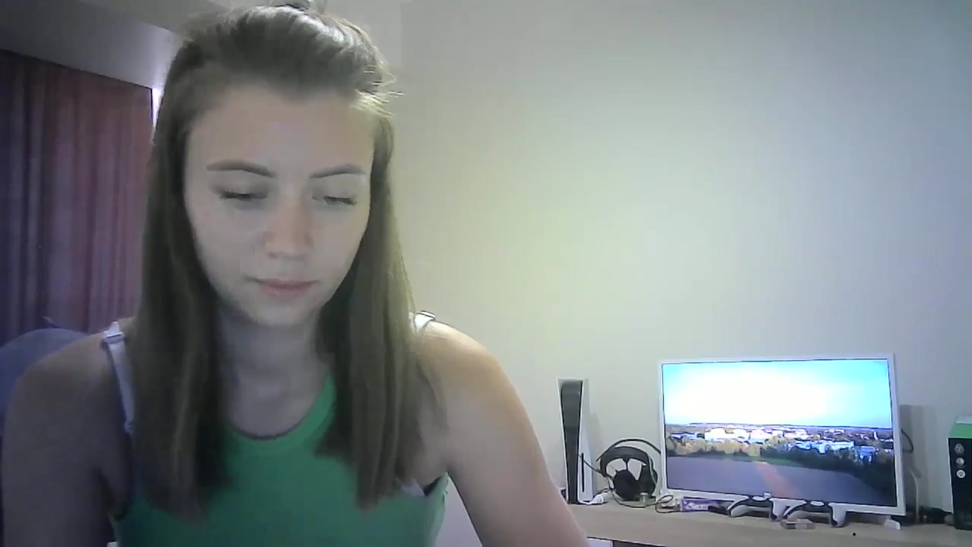 Gallery image thumbnail from Sulfate0's myfreecams stream on, 07/20/2024, 07:43 image 16 of 20