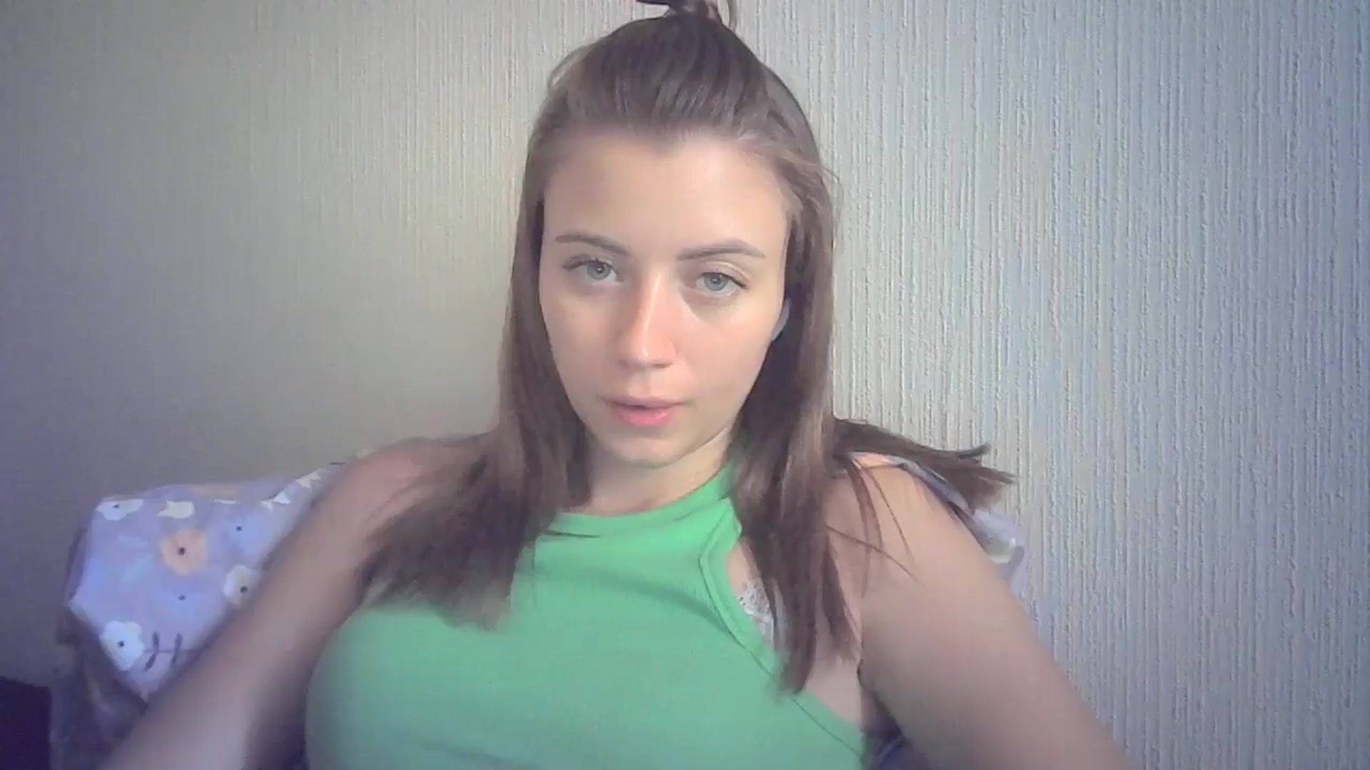 Gallery image thumbnail from Sulfate0's myfreecams stream on, 07/20/2024, 10:35 image 19 of 20