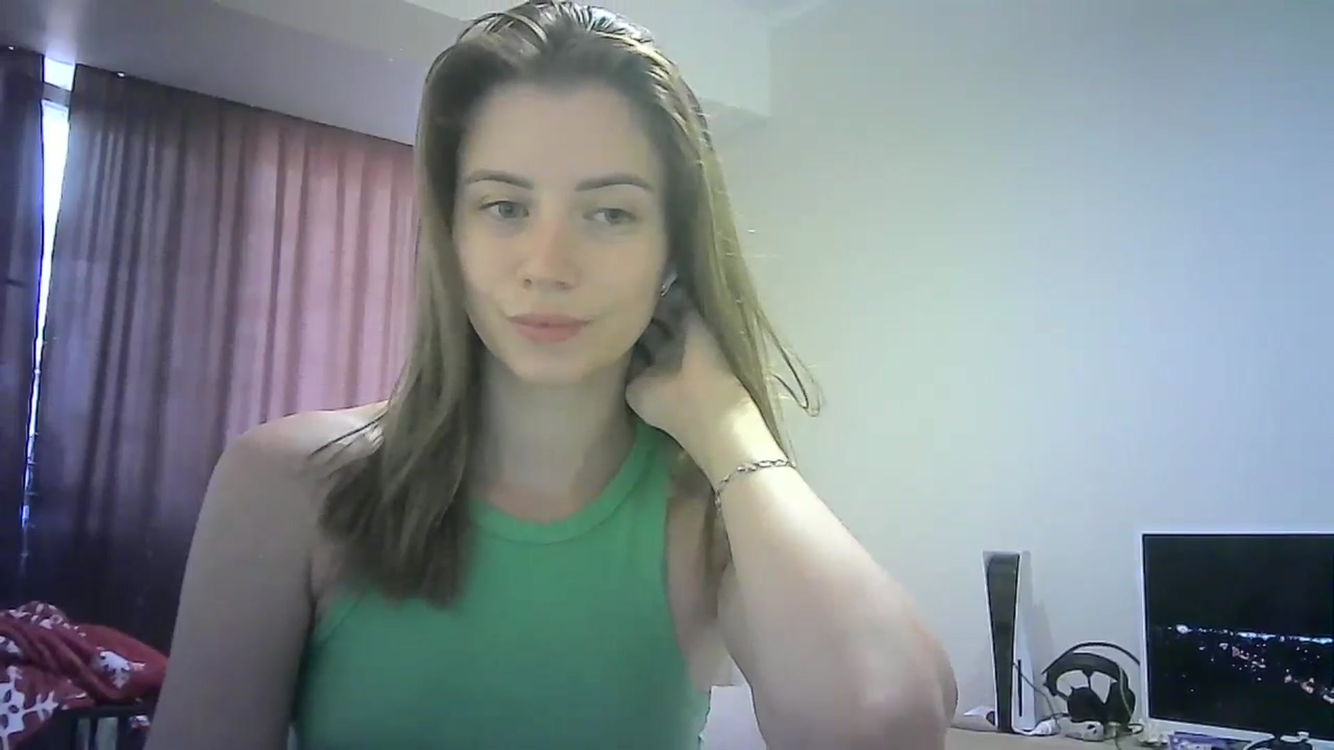 Gallery image thumbnail from Sulfate0's myfreecams stream on, 07/20/2024, 13:53 image 2 of 20