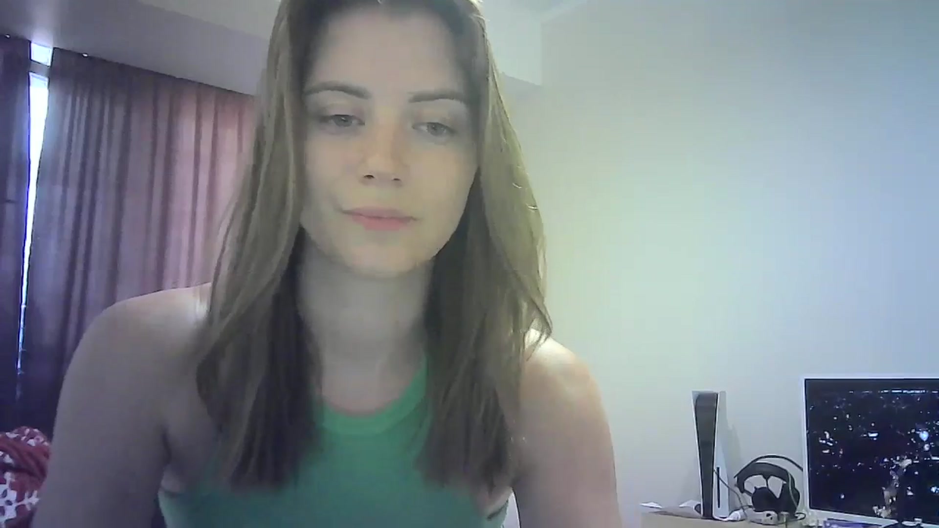 Gallery image thumbnail from Sulfate0's myfreecams stream on, 07/20/2024, 13:53 image 8 of 20