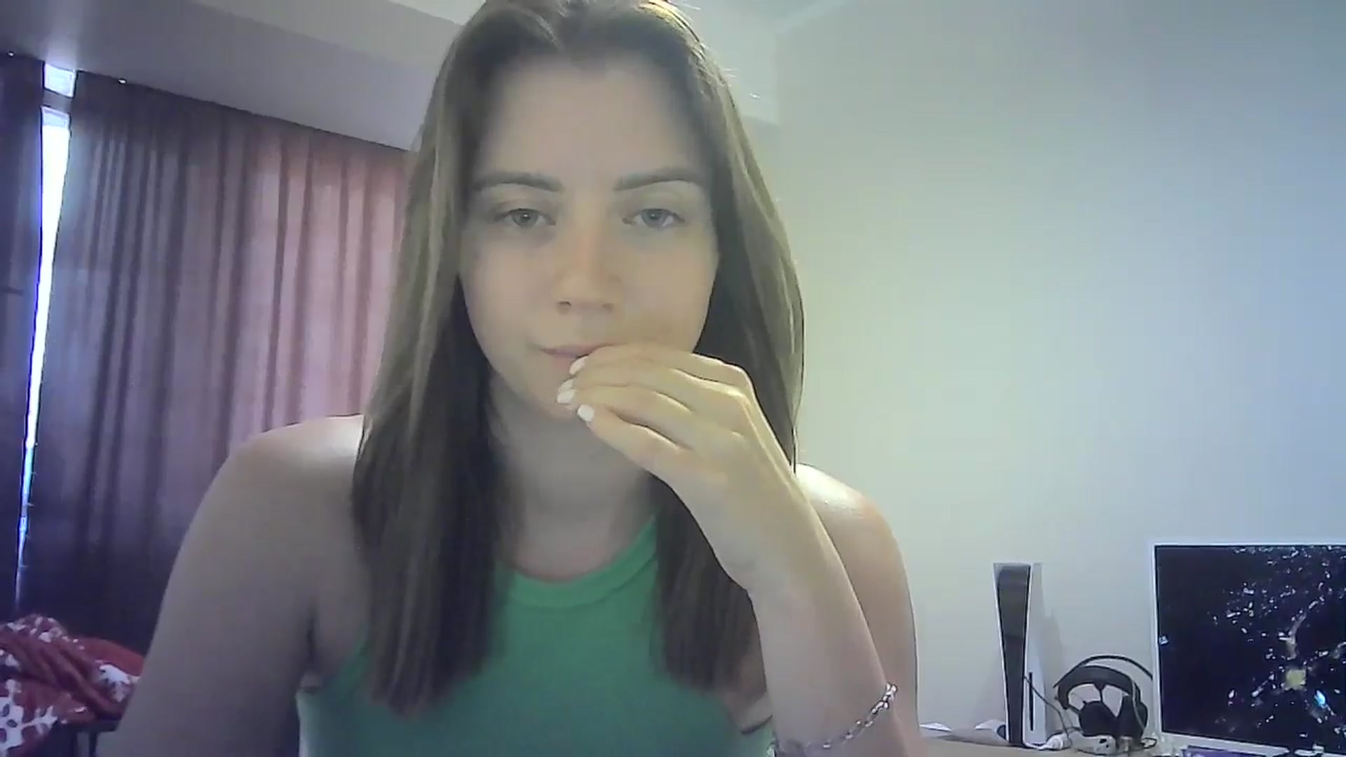 Gallery image thumbnail from Sulfate0's myfreecams stream on, 07/20/2024, 13:53 image 20 of 20