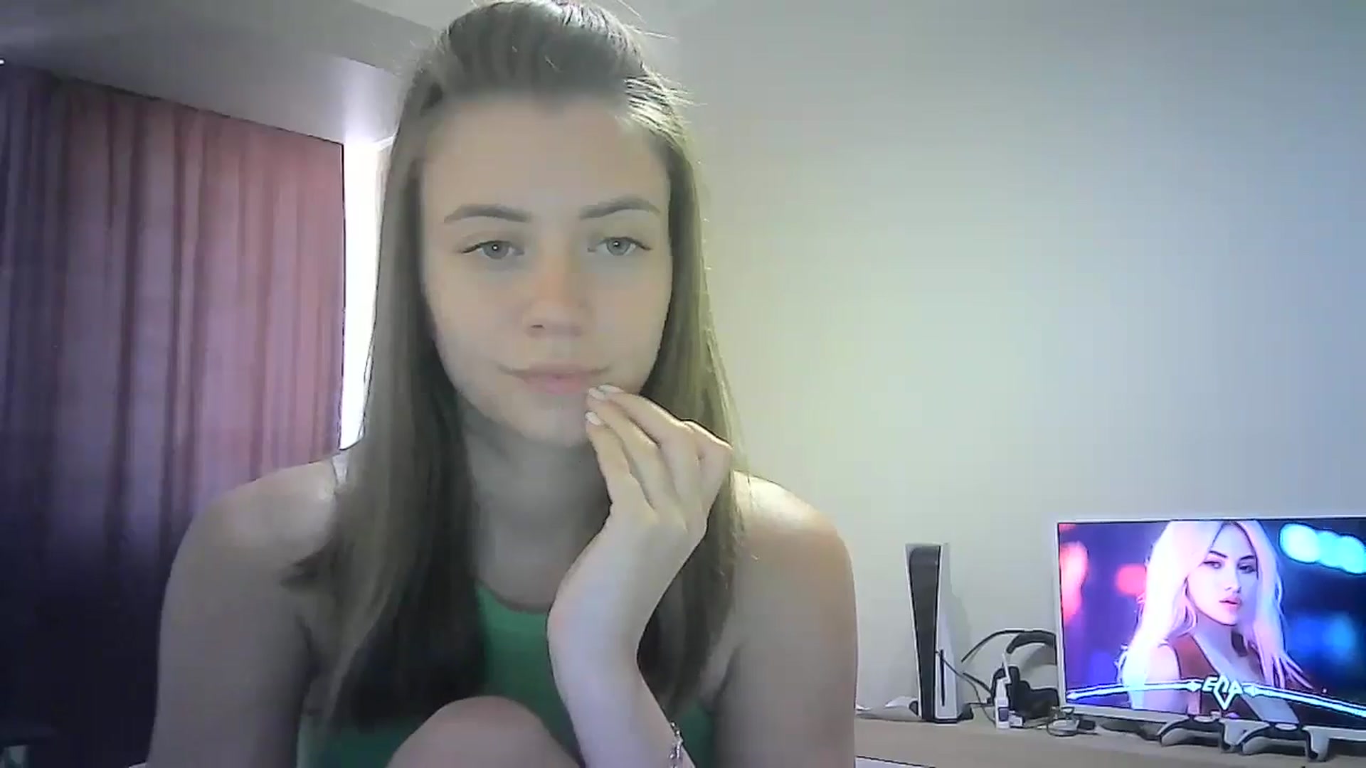 Gallery image thumbnail from Sulfate0's myfreecams stream on, 07/22/2024, 09:17 image 9 of 20