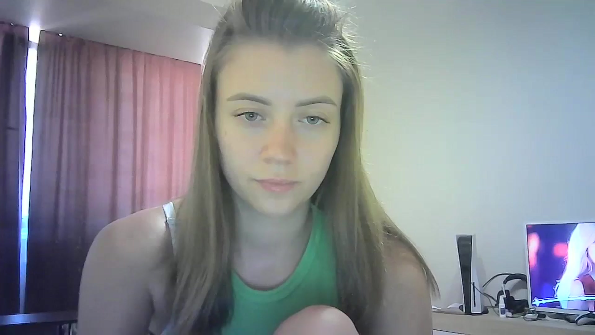 Gallery image thumbnail from Sulfate0's myfreecams stream on, 07/22/2024, 09:52 image 7 of 20