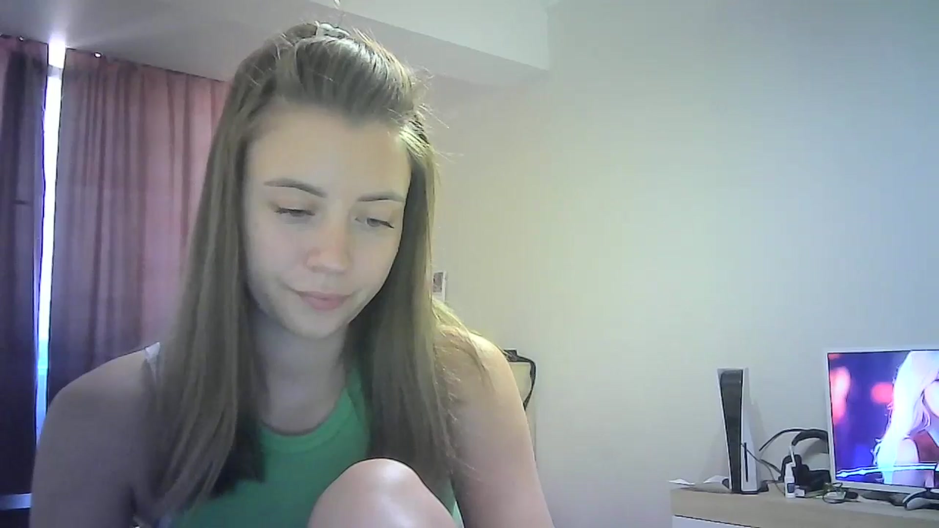 Gallery image thumbnail from Sulfate0's myfreecams stream on, 07/22/2024, 09:52 image 15 of 20