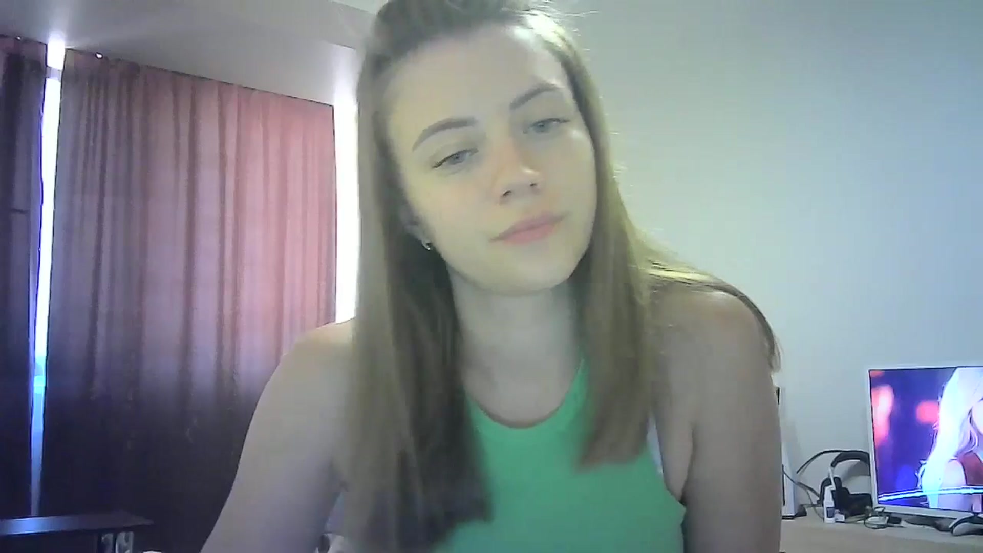 Gallery image thumbnail from Sulfate0's myfreecams stream on, 07/22/2024, 09:52 image 12 of 20