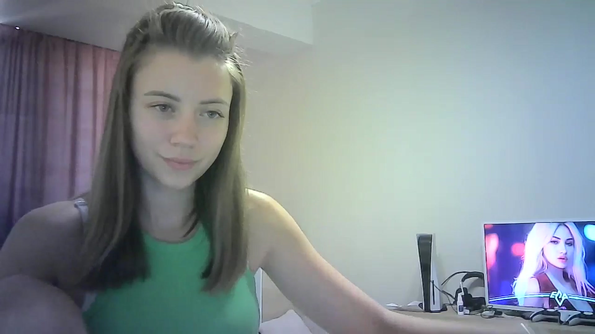 Gallery image thumbnail from Sulfate0's myfreecams stream on, 07/22/2024, 09:52 image 2 of 20