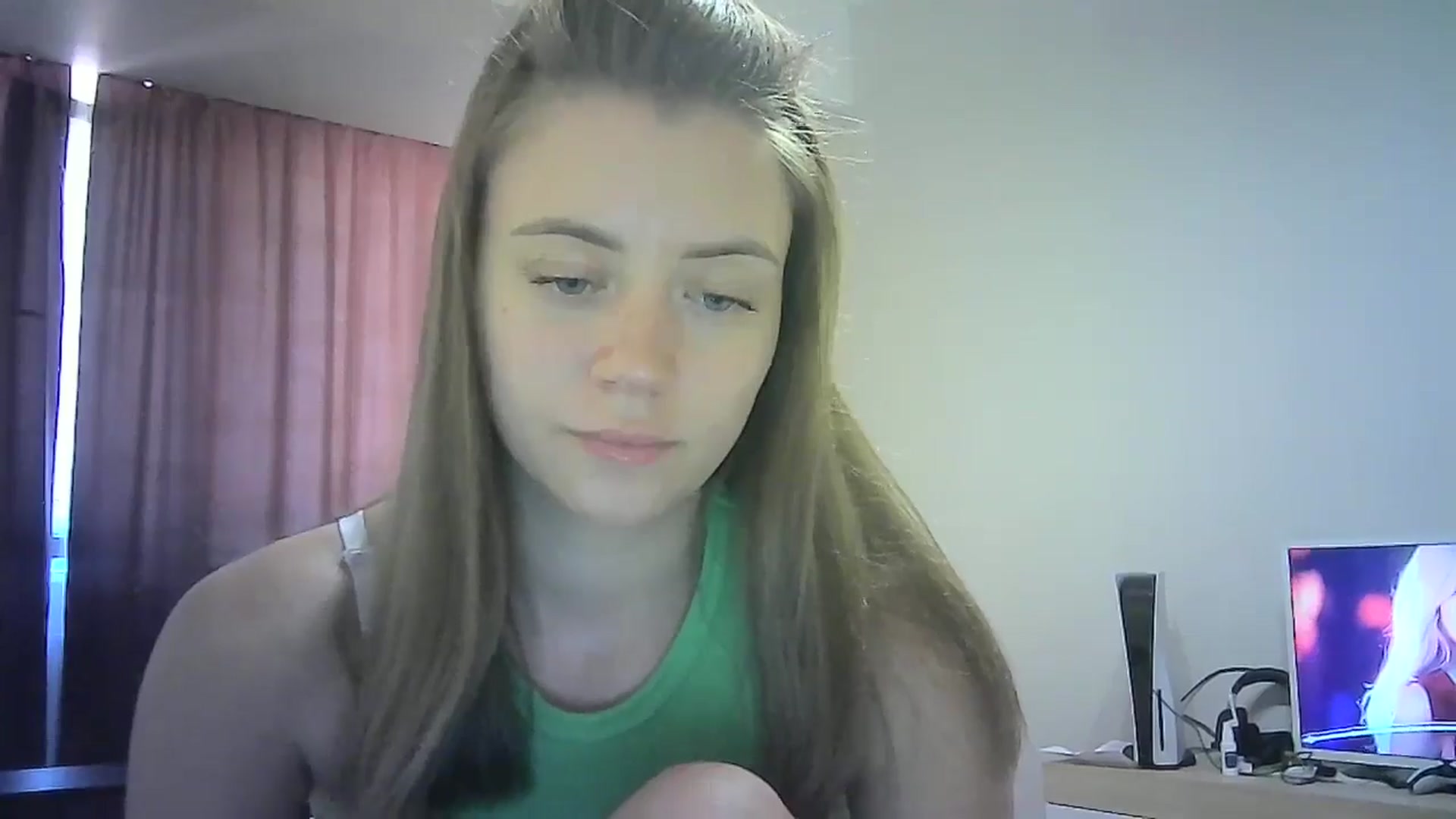 Gallery image thumbnail from Sulfate0's myfreecams stream on, 07/22/2024, 09:52 image 5 of 20