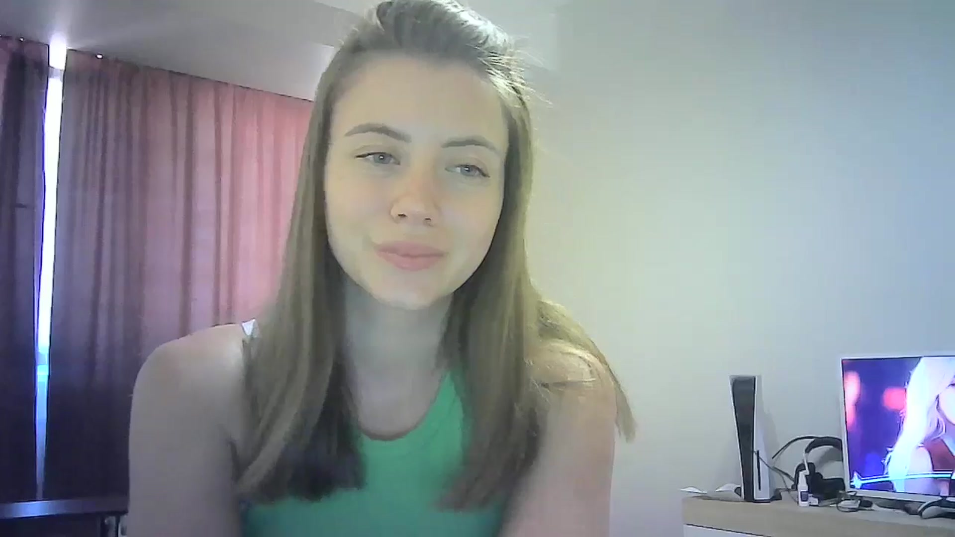 Gallery image thumbnail from Sulfate0's myfreecams stream on, 07/22/2024, 09:52 image 14 of 20