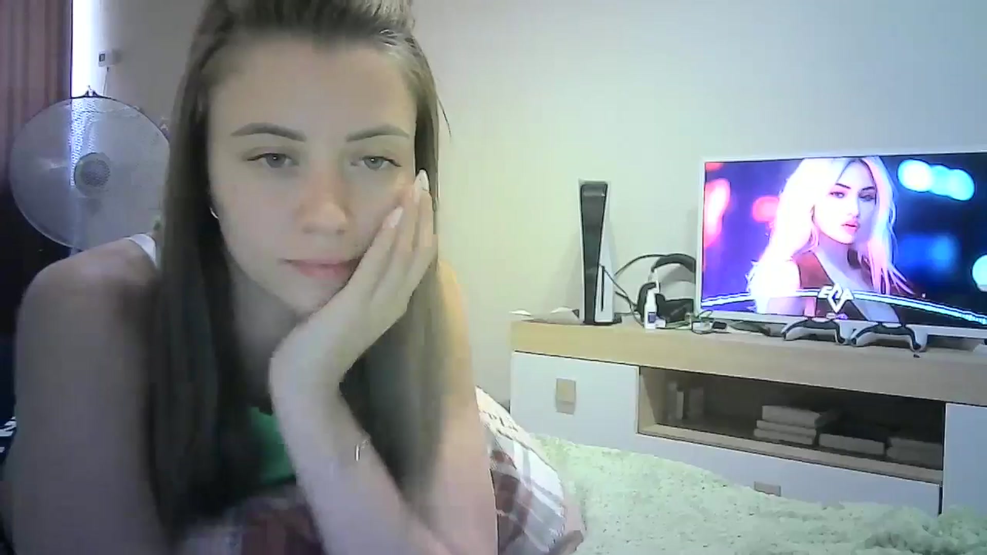 Gallery image thumbnail from Sulfate0's myfreecams stream on, 07/22/2024, 10:25 image 16 of 20