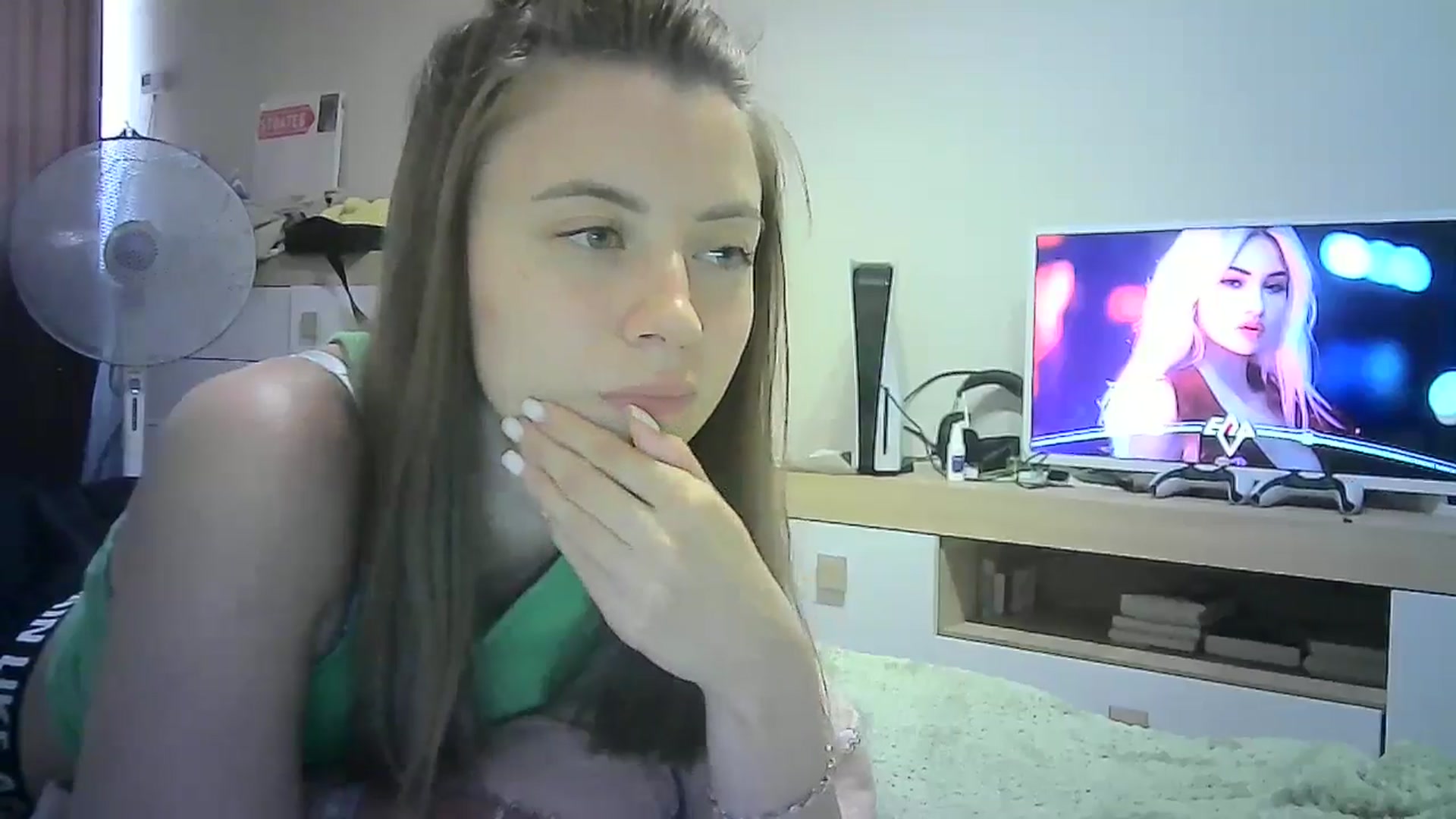 Gallery image thumbnail from Sulfate0's myfreecams stream on, 07/22/2024, 10:25 image 9 of 20