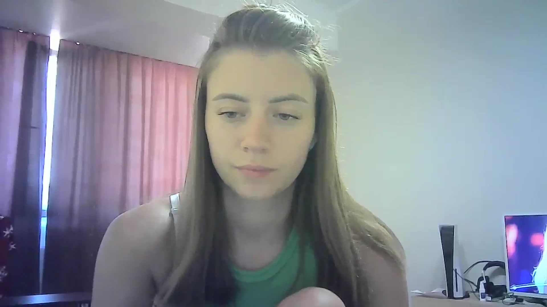 Gallery image thumbnail from Sulfate0's myfreecams stream on, 07/22/2024, 11:08 image 13 of 20