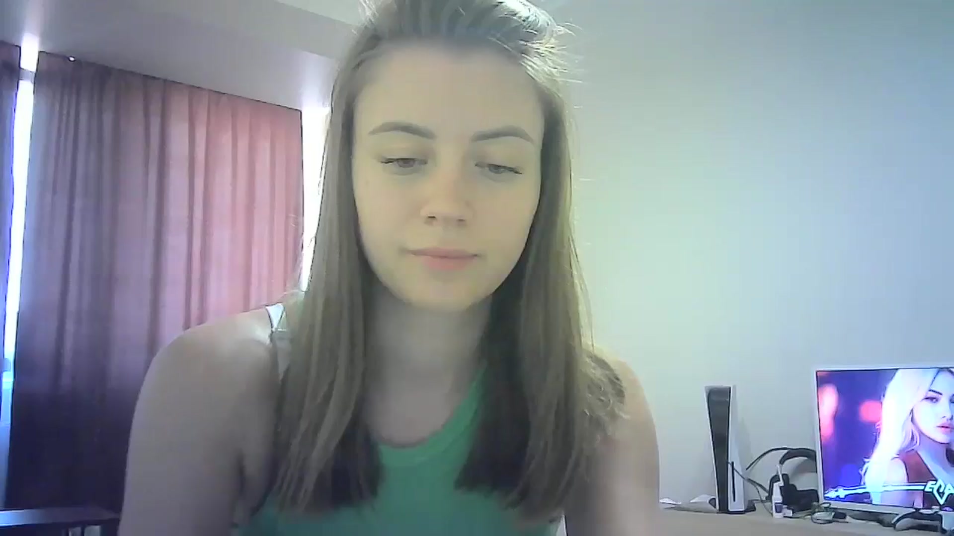 Gallery image thumbnail from Sulfate0's myfreecams stream on, 07/22/2024, 11:37 image 15 of 20