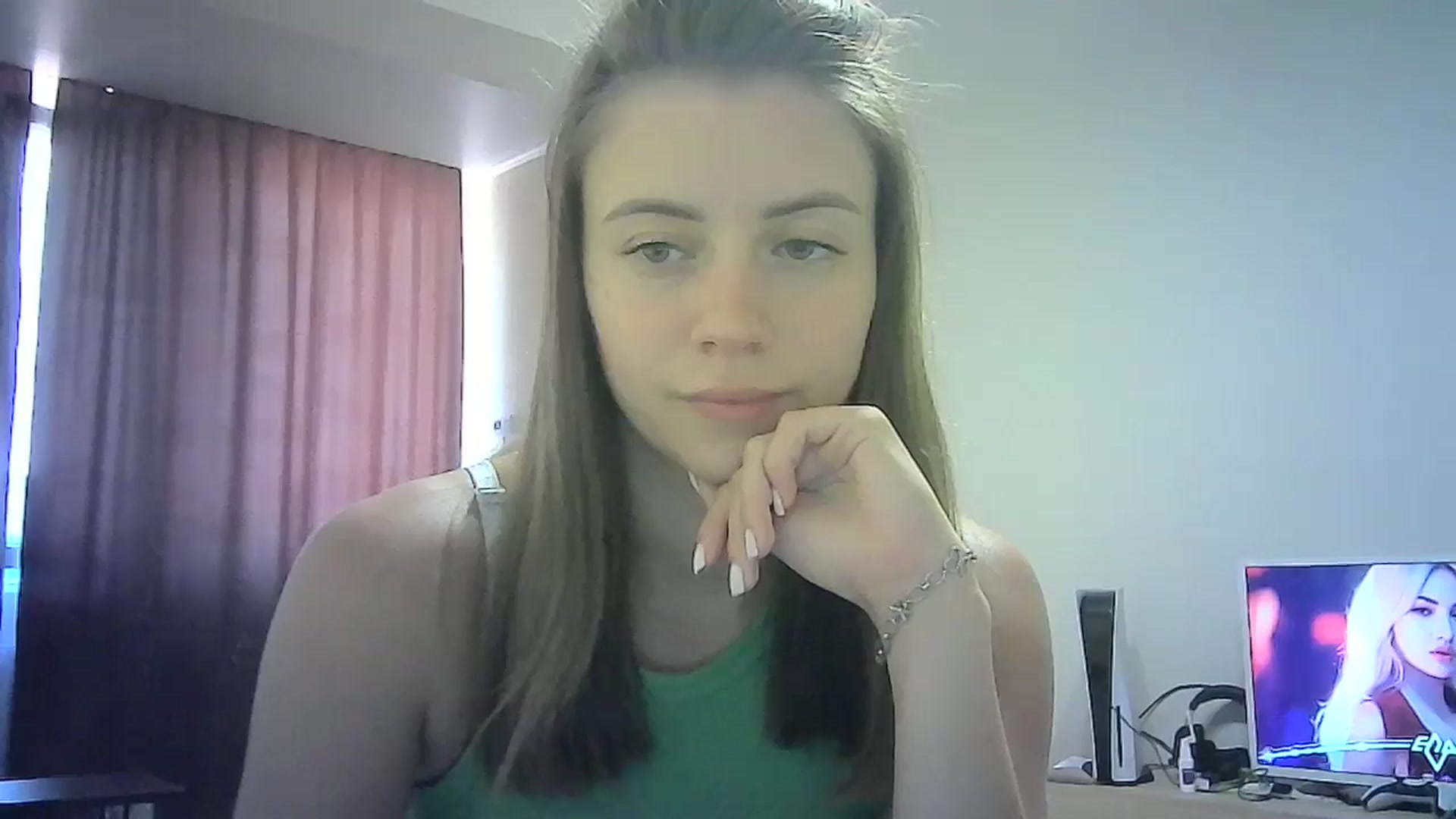 Gallery image thumbnail from Sulfate0's myfreecams stream on, 07/22/2024, 11:37 image 18 of 20