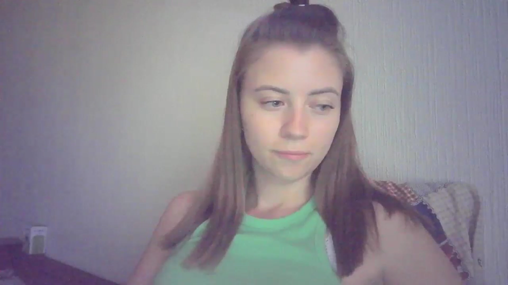 Gallery image thumbnail from Sulfate0's myfreecams stream on, 07/22/2024, 13:12 image 13 of 20