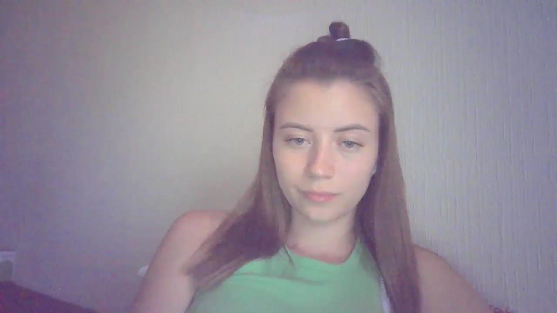 Gallery image thumbnail from Sulfate0's myfreecams stream on, 07/22/2024, 13:12 image 16 of 20