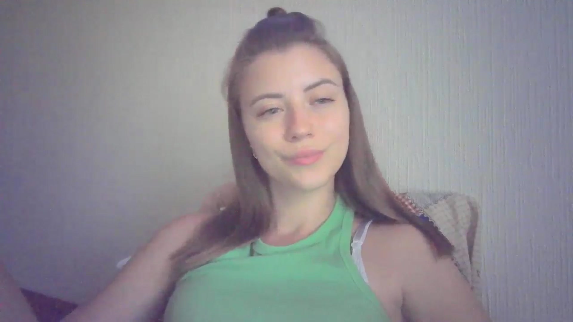 Gallery image thumbnail from Sulfate0's myfreecams stream on, 07/22/2024, 13:12 image 12 of 20